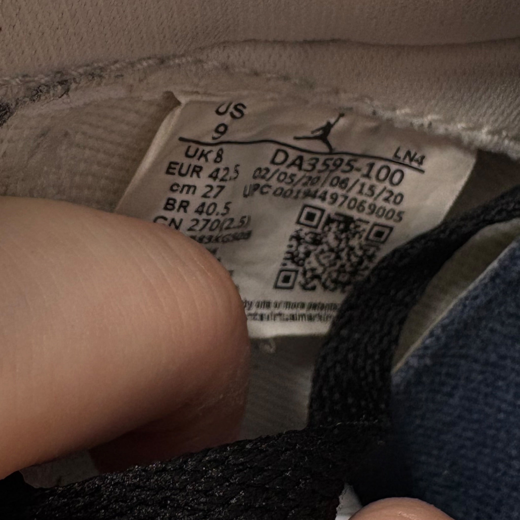 Jordan 3 Fragment (42.5EU)