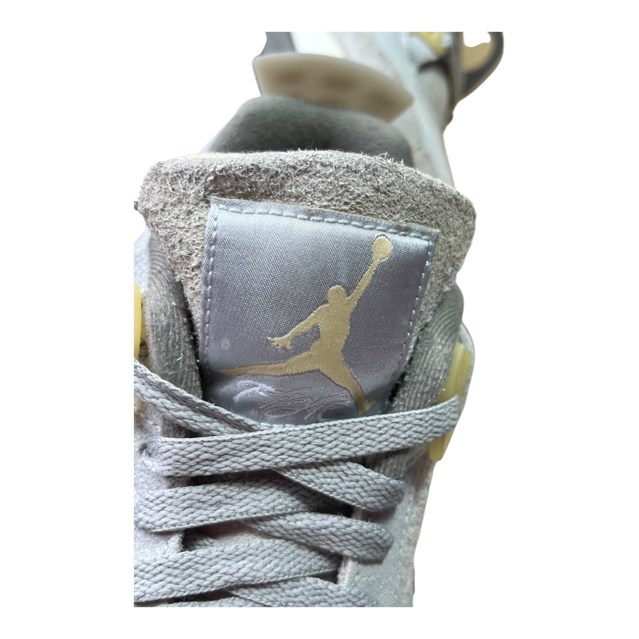 Jordan 4 Retro Photon Dust Craft (43EU)