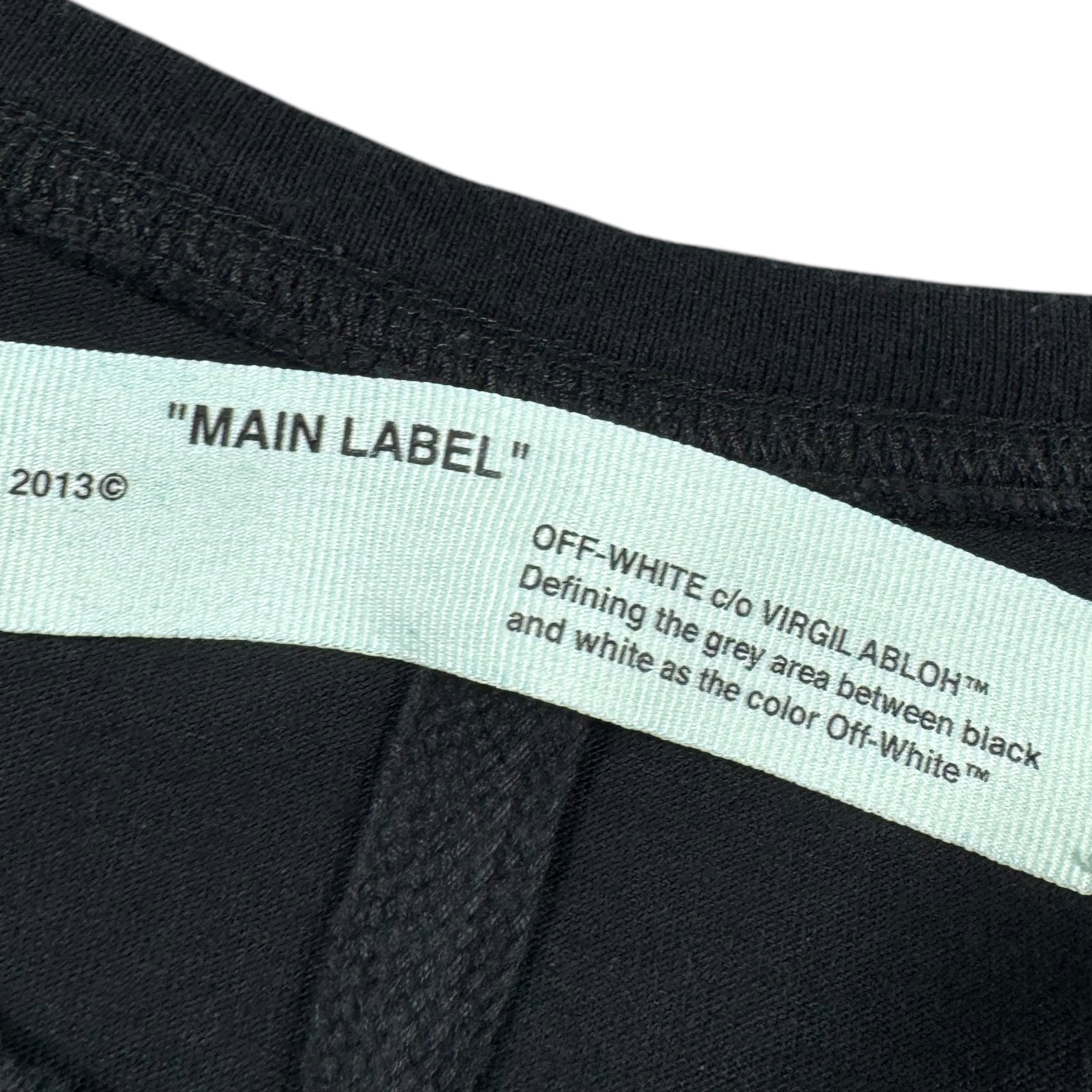 Off-White T-shirt (L)