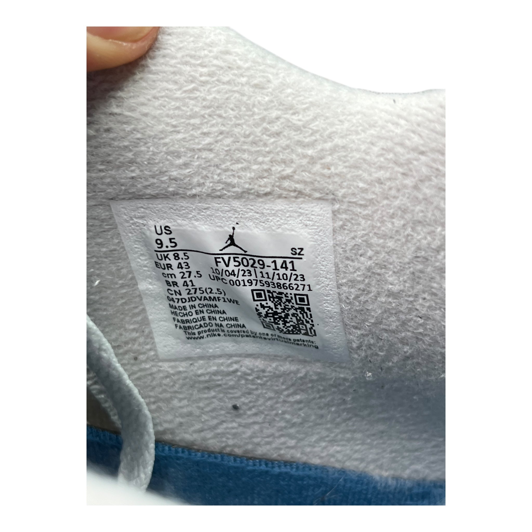 Jordan 4 Retro Military Blue (43EU)