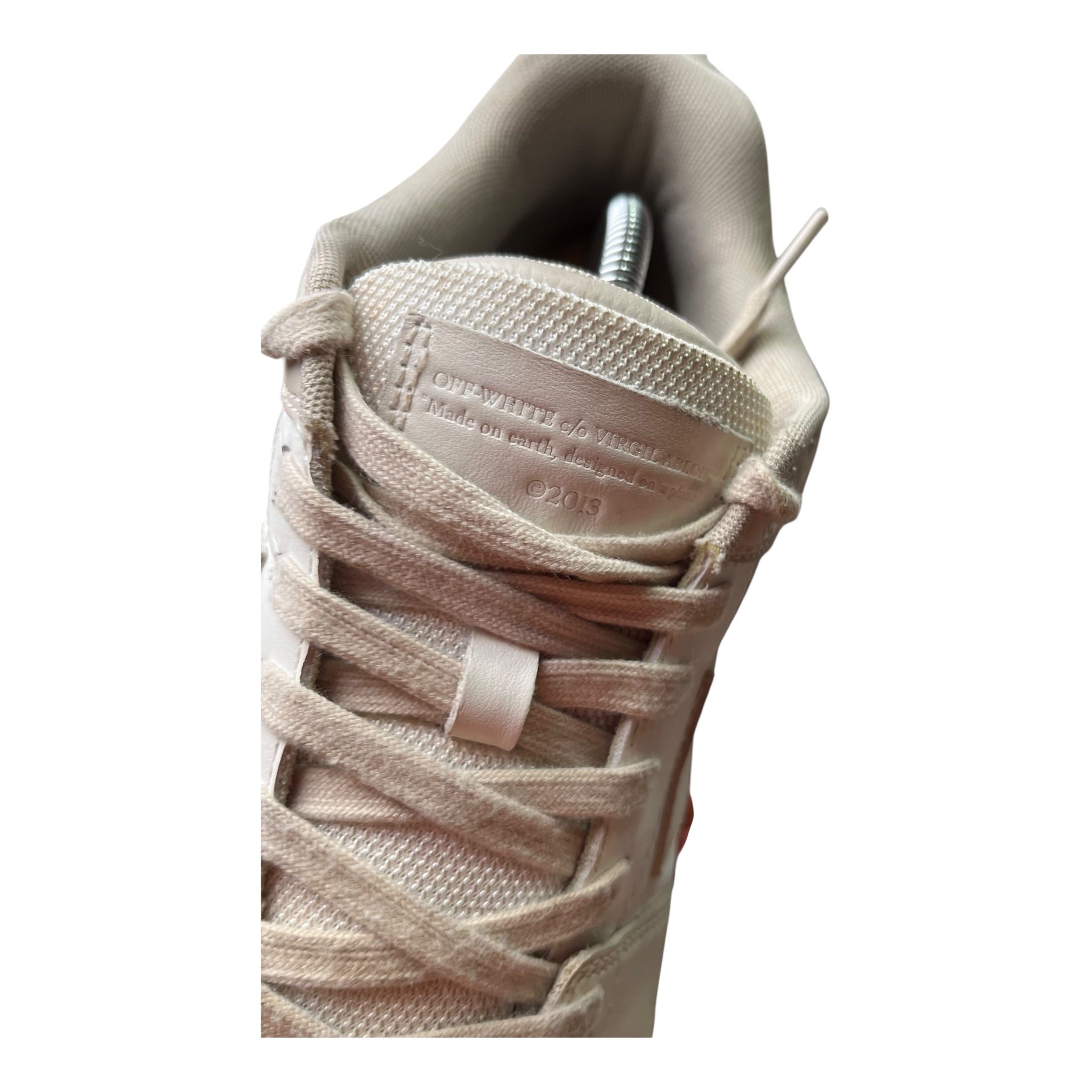Off-White Out Of Office Beige White (44EU)