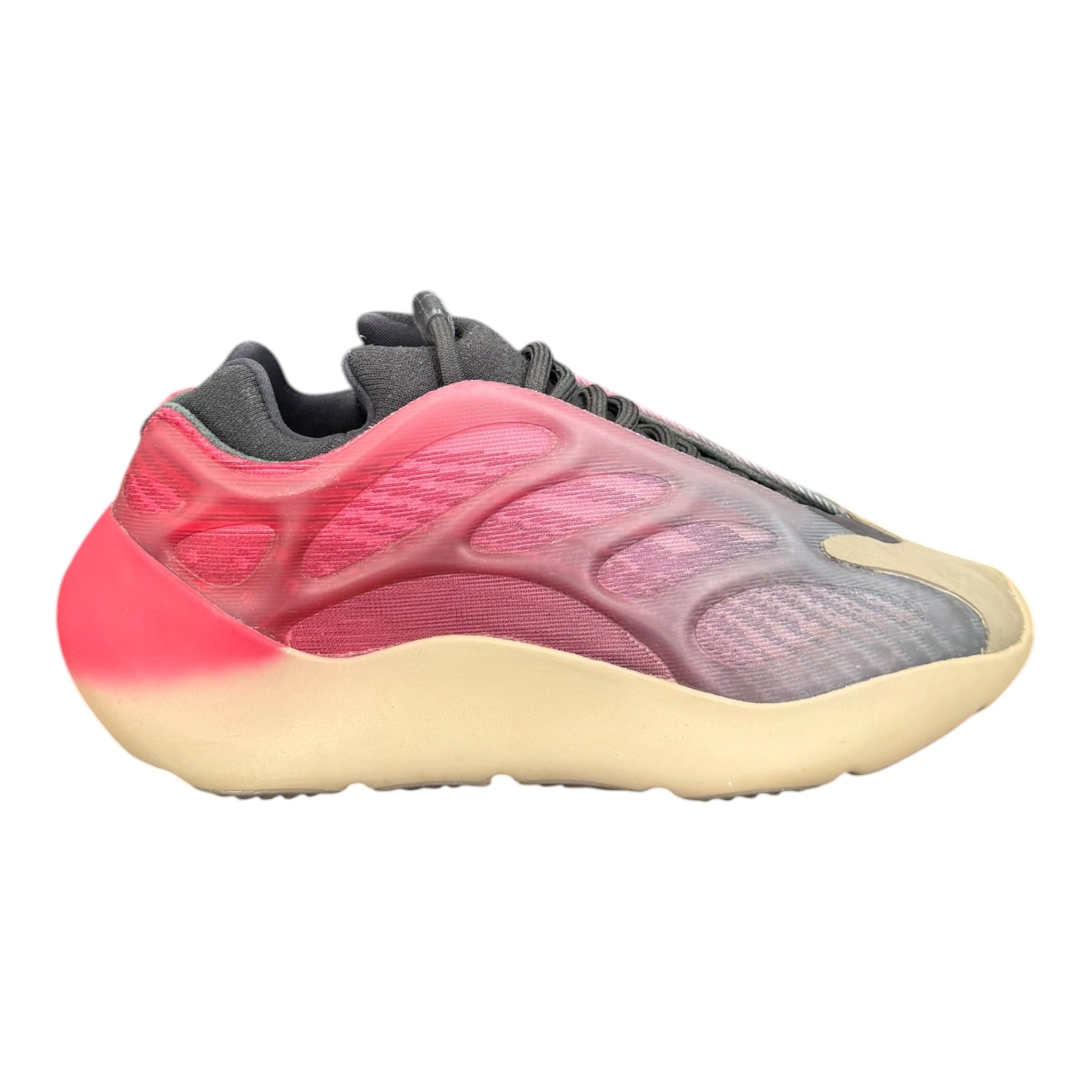 Yeezy 700 V3 (37.5EU)