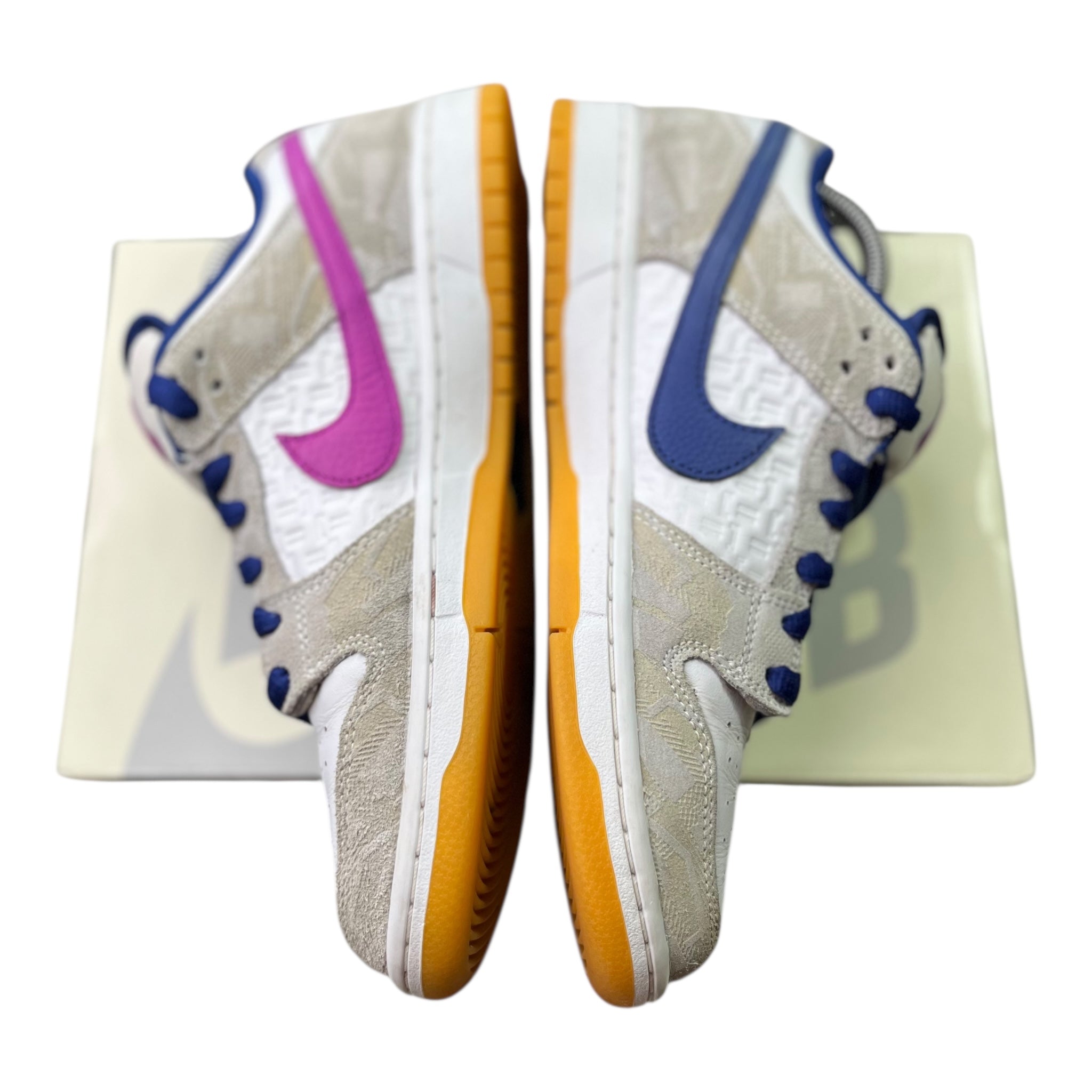 Nike Dunk Low SB Rayssa Leal (42.5EU)