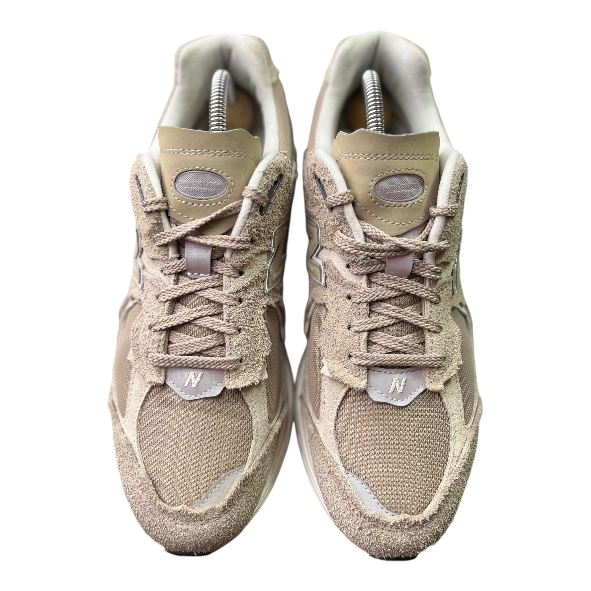 New Balance 2002R Schutzpaket Driftwood (43EU)