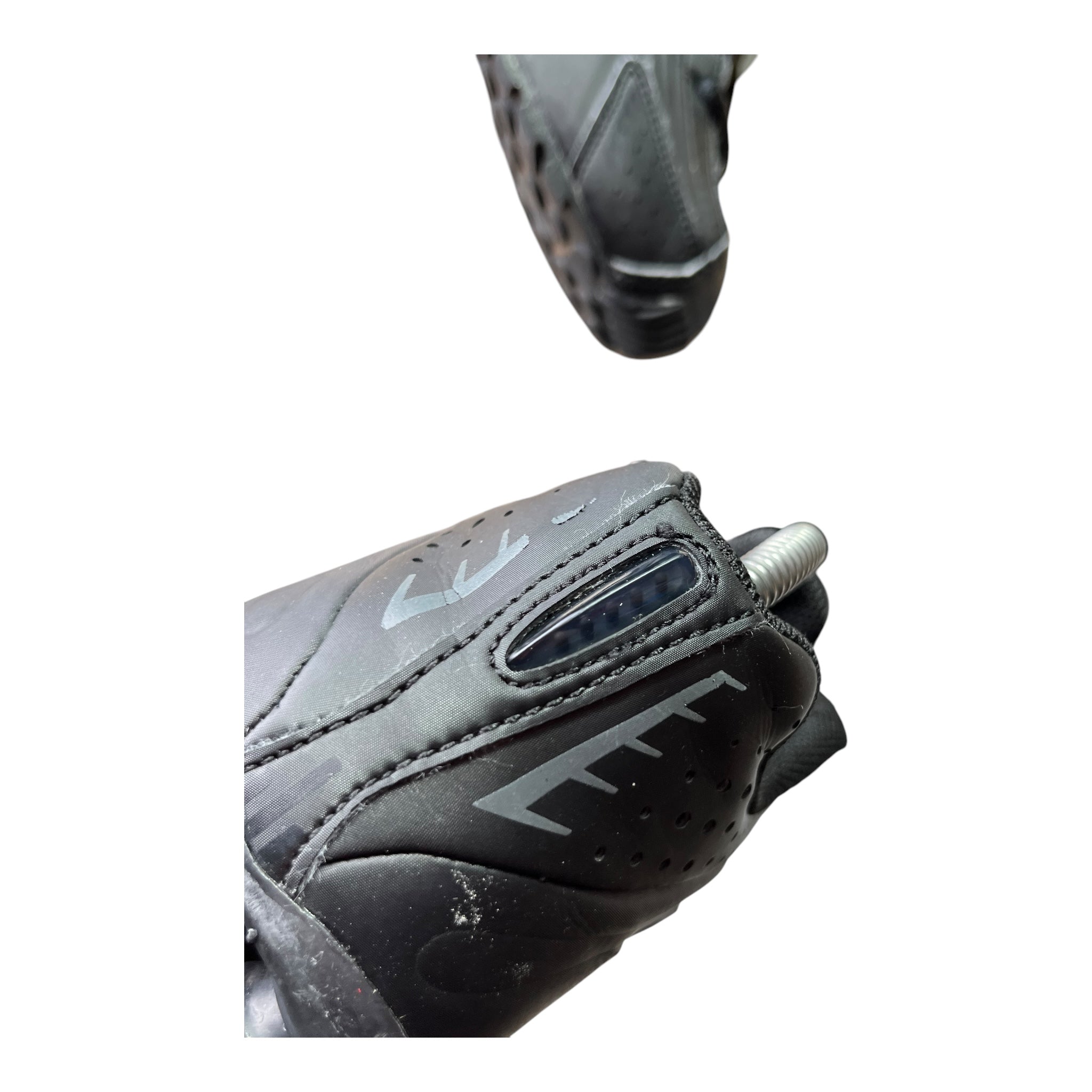 Nike Shox R4 Triple Black (39EU)