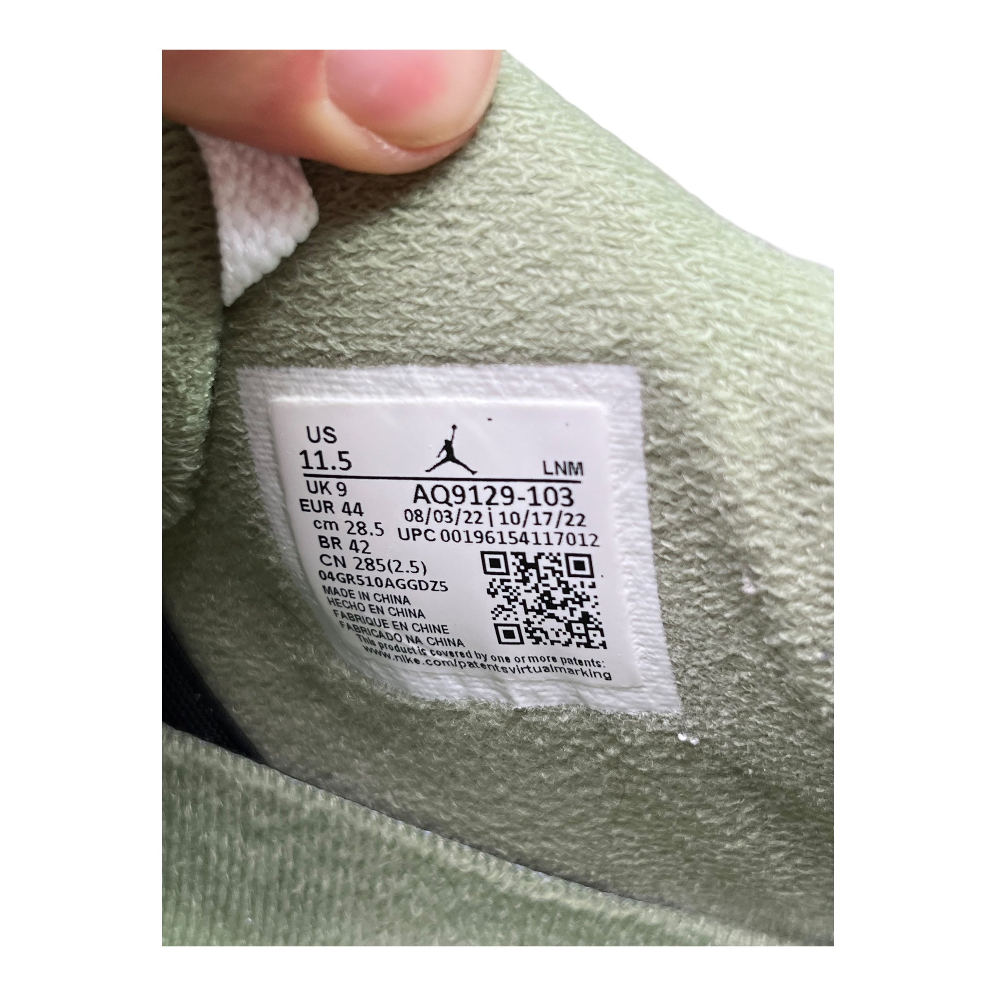 Jordan 4 Retro Seafoam (44EU)