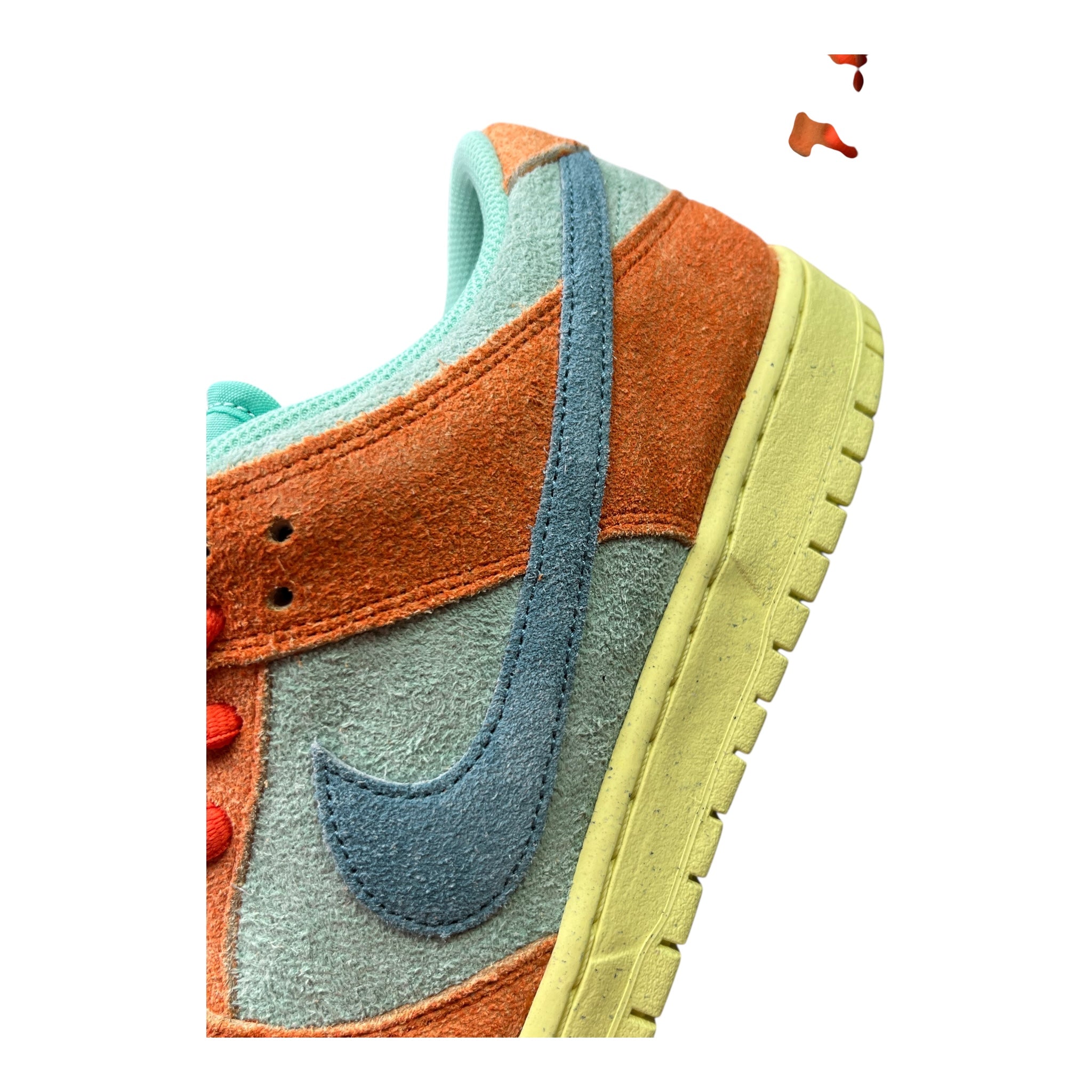 Nike Dunk Low SB Orange Emerald Rise (45.5EU)