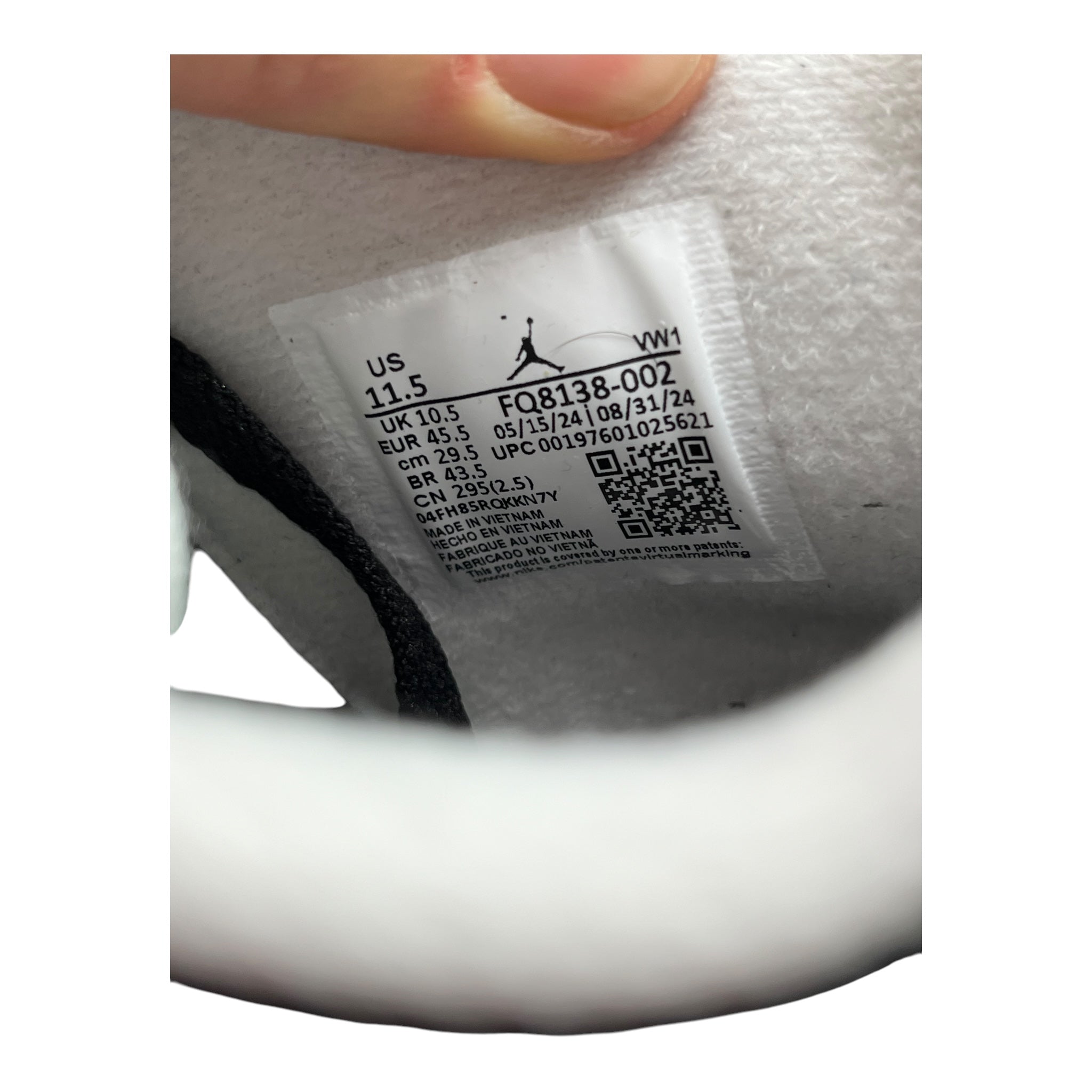 Jordan 4 Retro Fear (45.5EU)