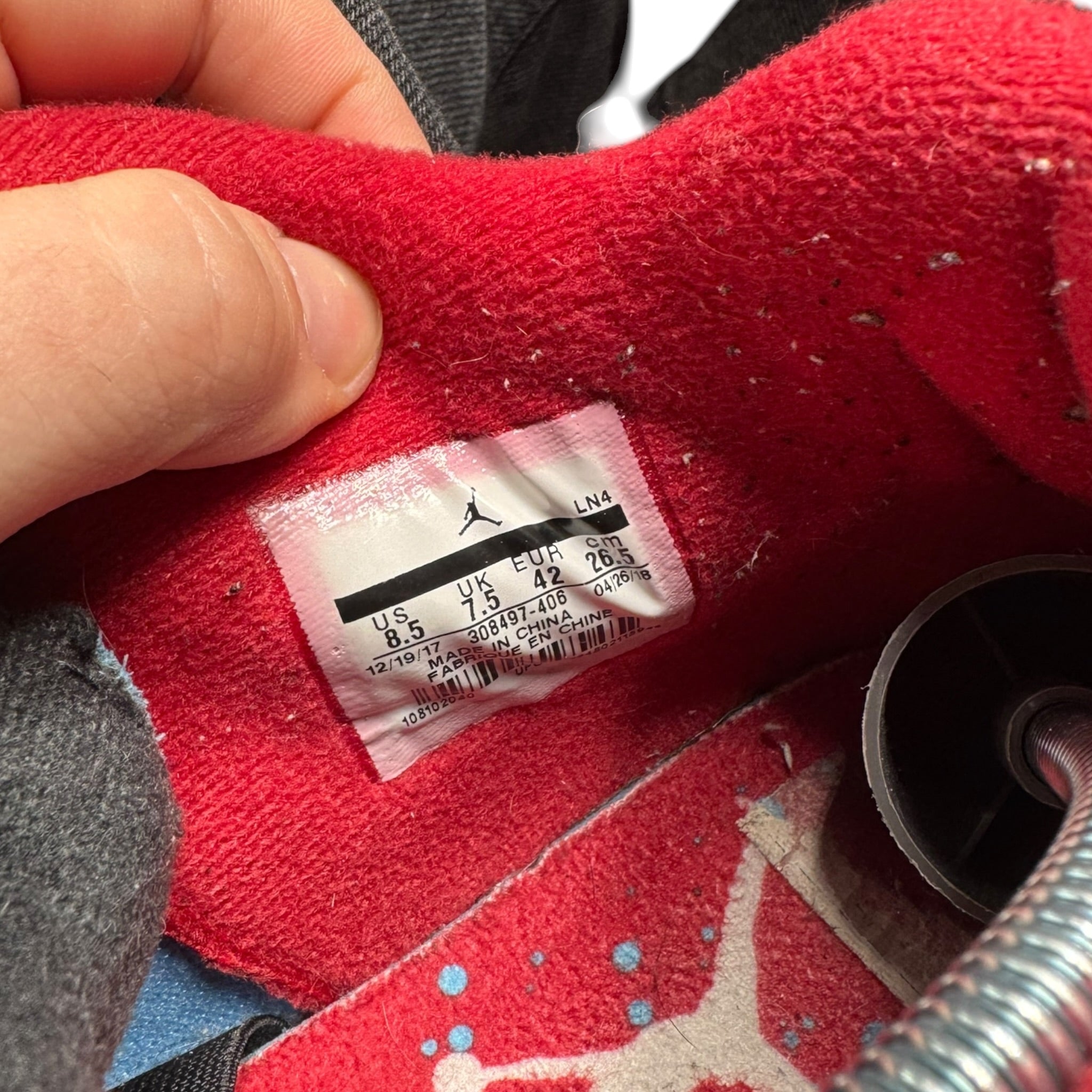 Jordan 4 Travis Scott (42EU)