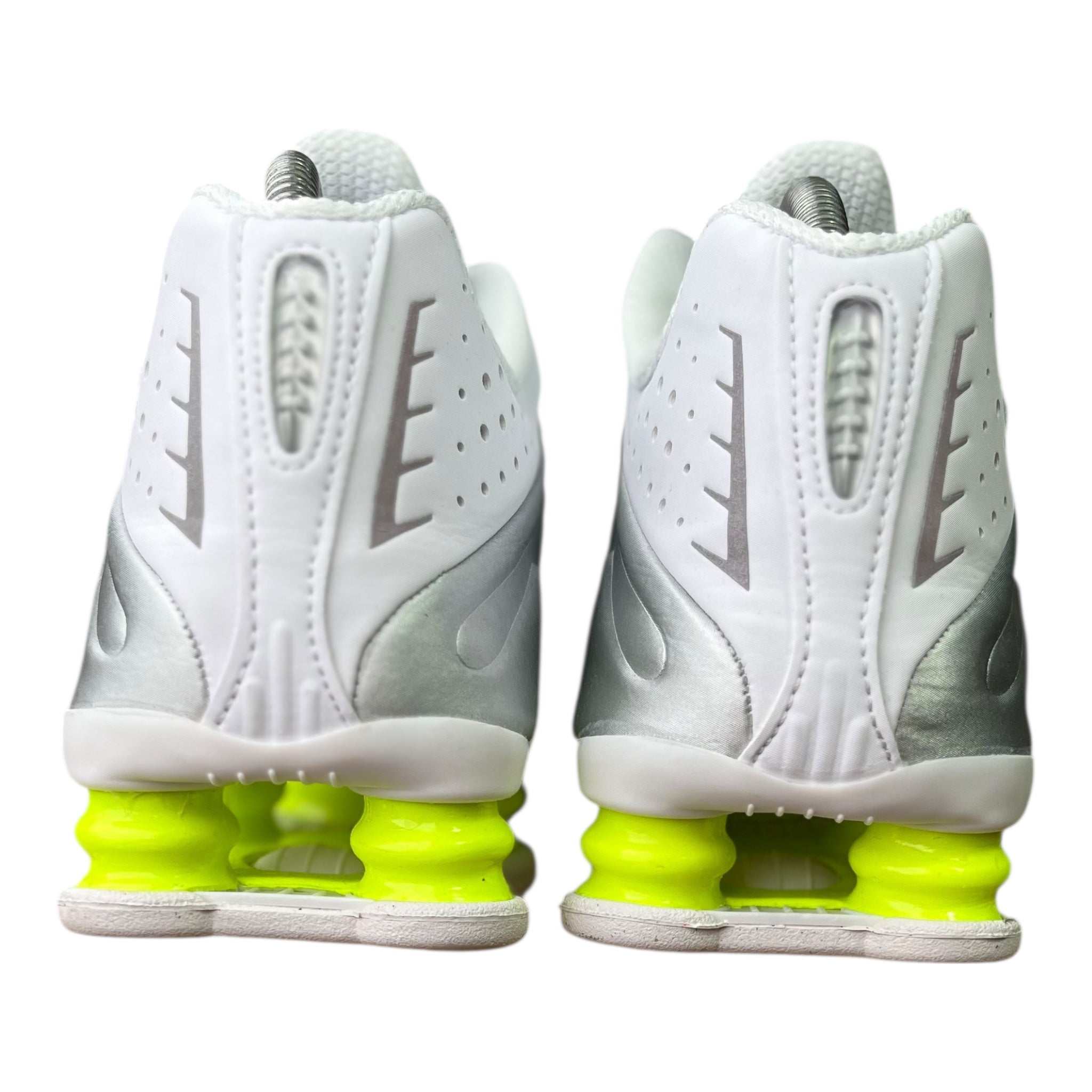 Nike Shox R4 Weiß Metallic Volt (40EU)