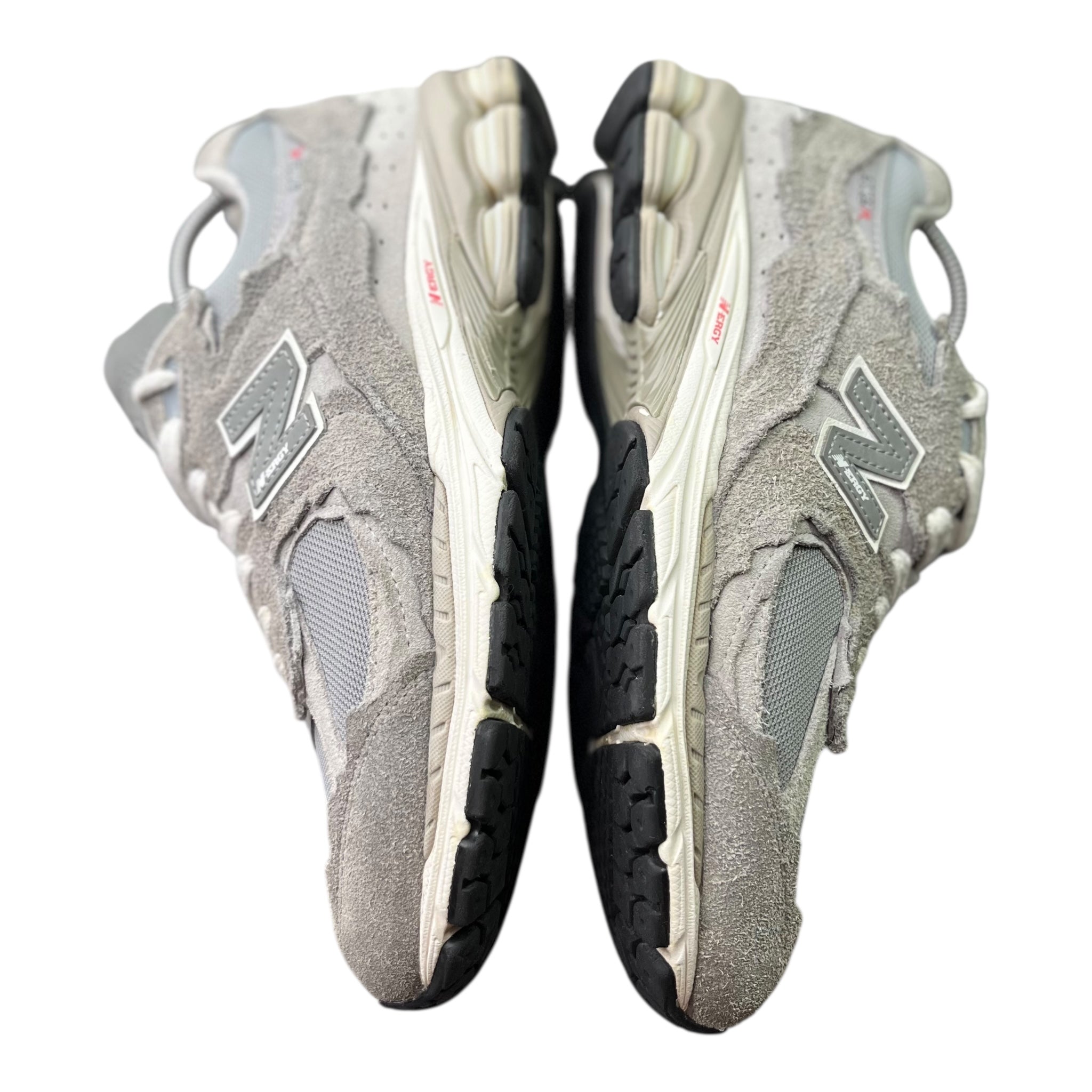 New Balance 2002R Protection Pack Grau (41.5EU)