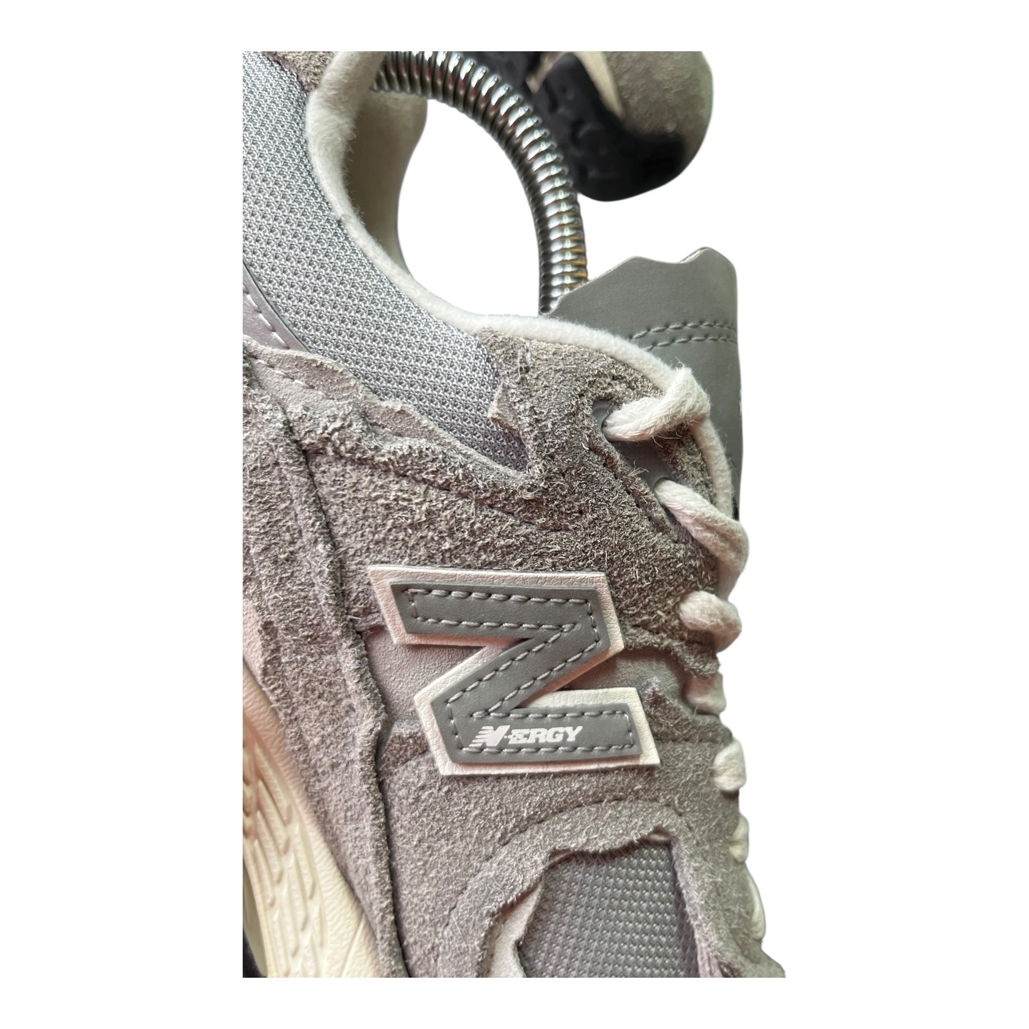 New Balance 2002R Protection Pack Grau (41.5EU)