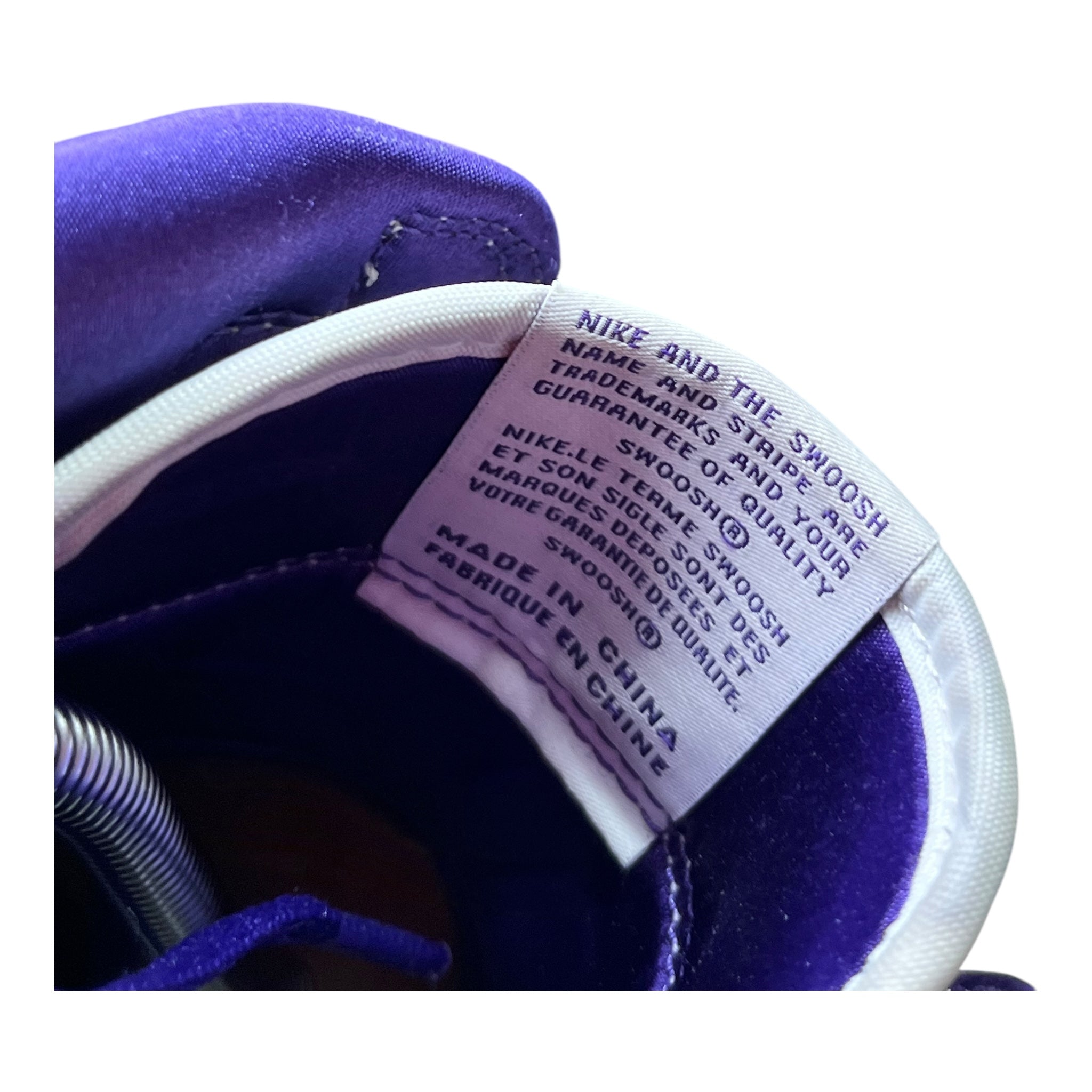 Jordan 1 Retro High Metallic Lila (42.5EU)