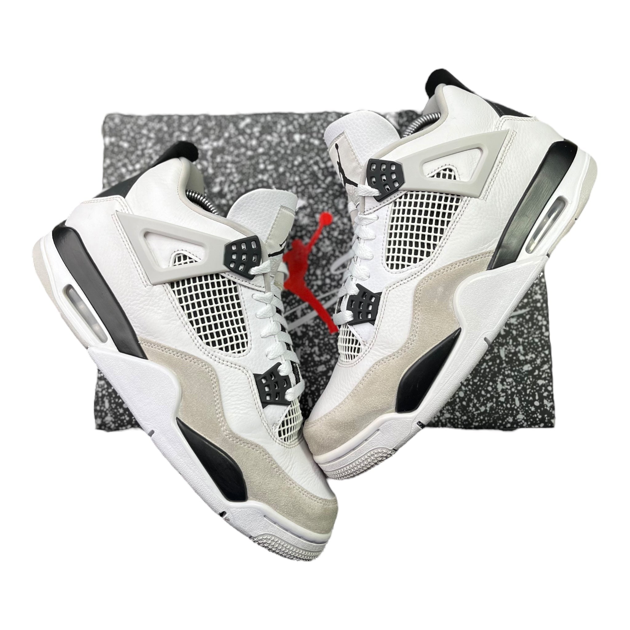 Jordan 4 Retro Military Black (44EU)
