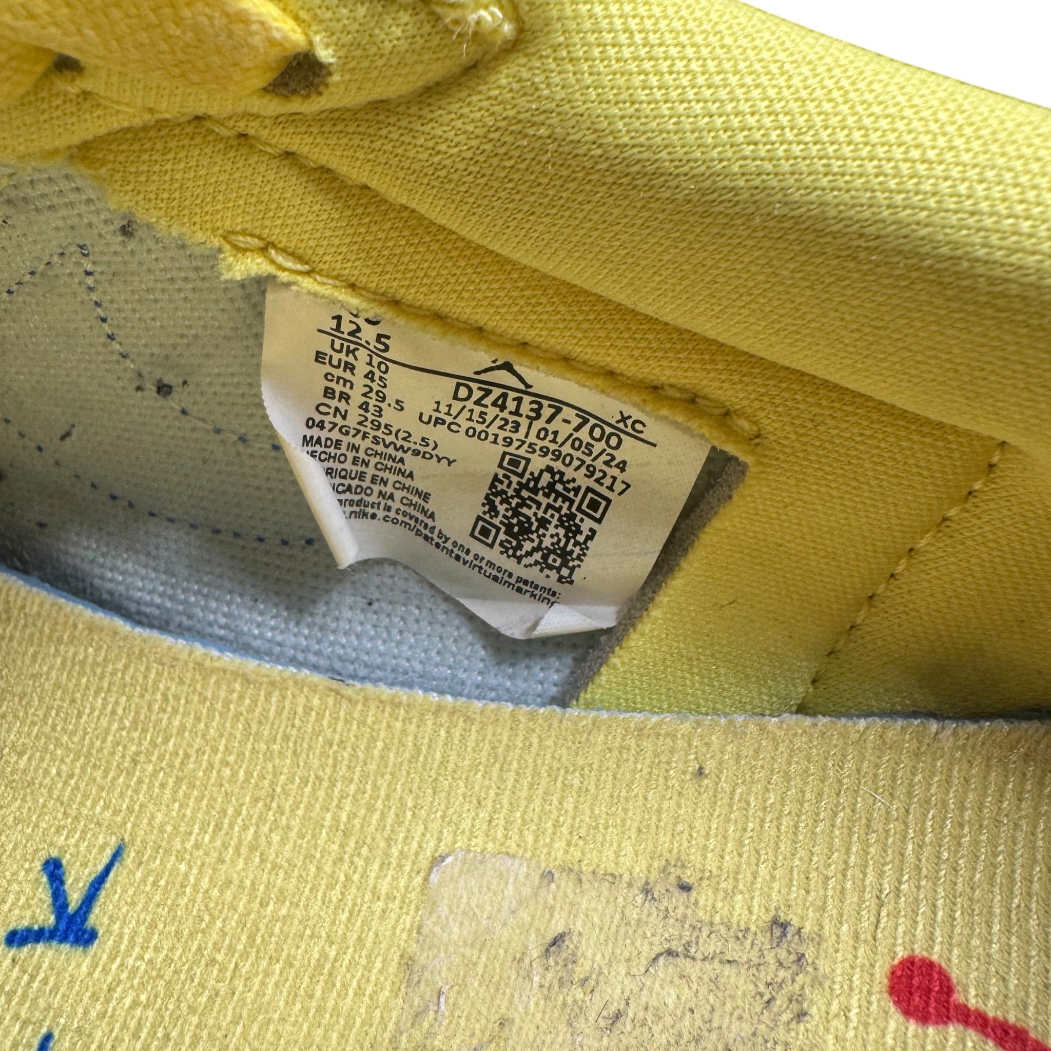 Jordan One Low Travis Scott Canary (45EU)