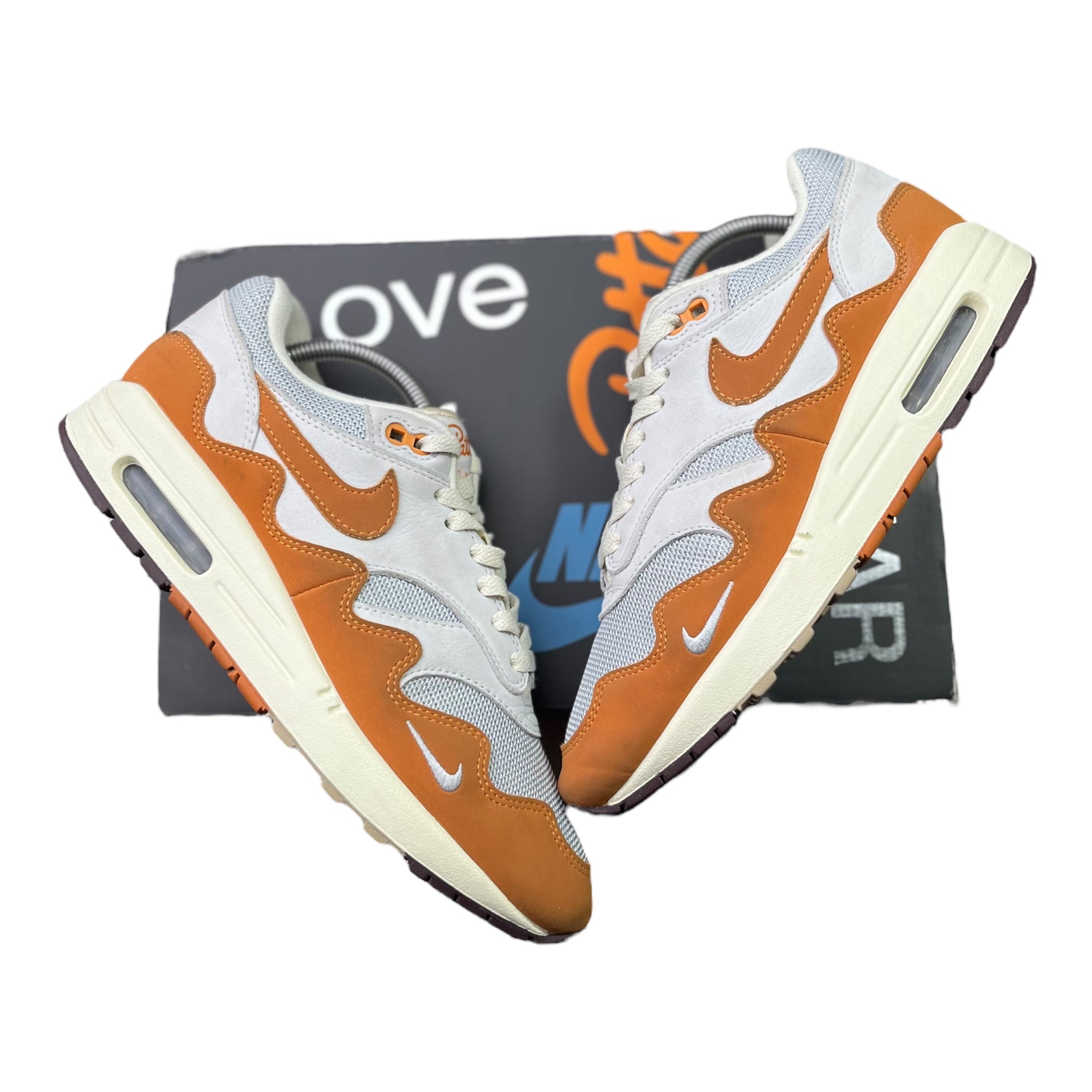 Nike Air Max 1 Patta Monarch (41EU)