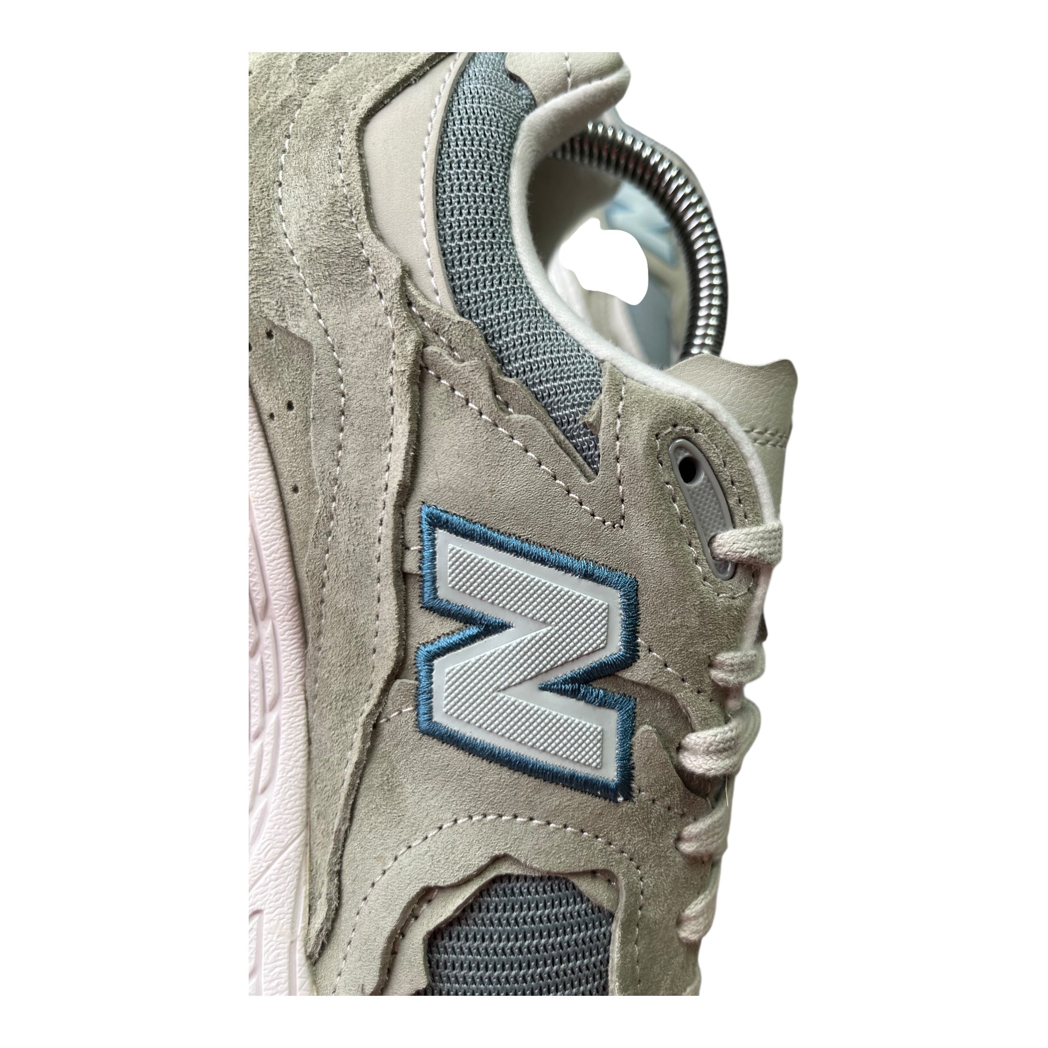 New Balance 2002R Protection Pack Mirage Grey (42EU)
