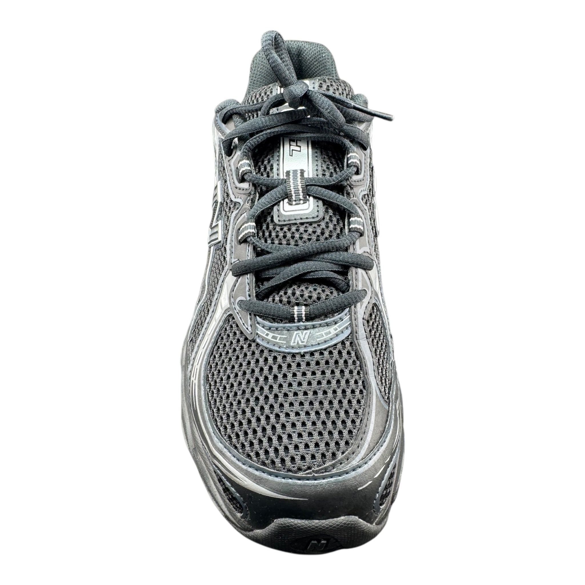 New Balance 740 (44EU)