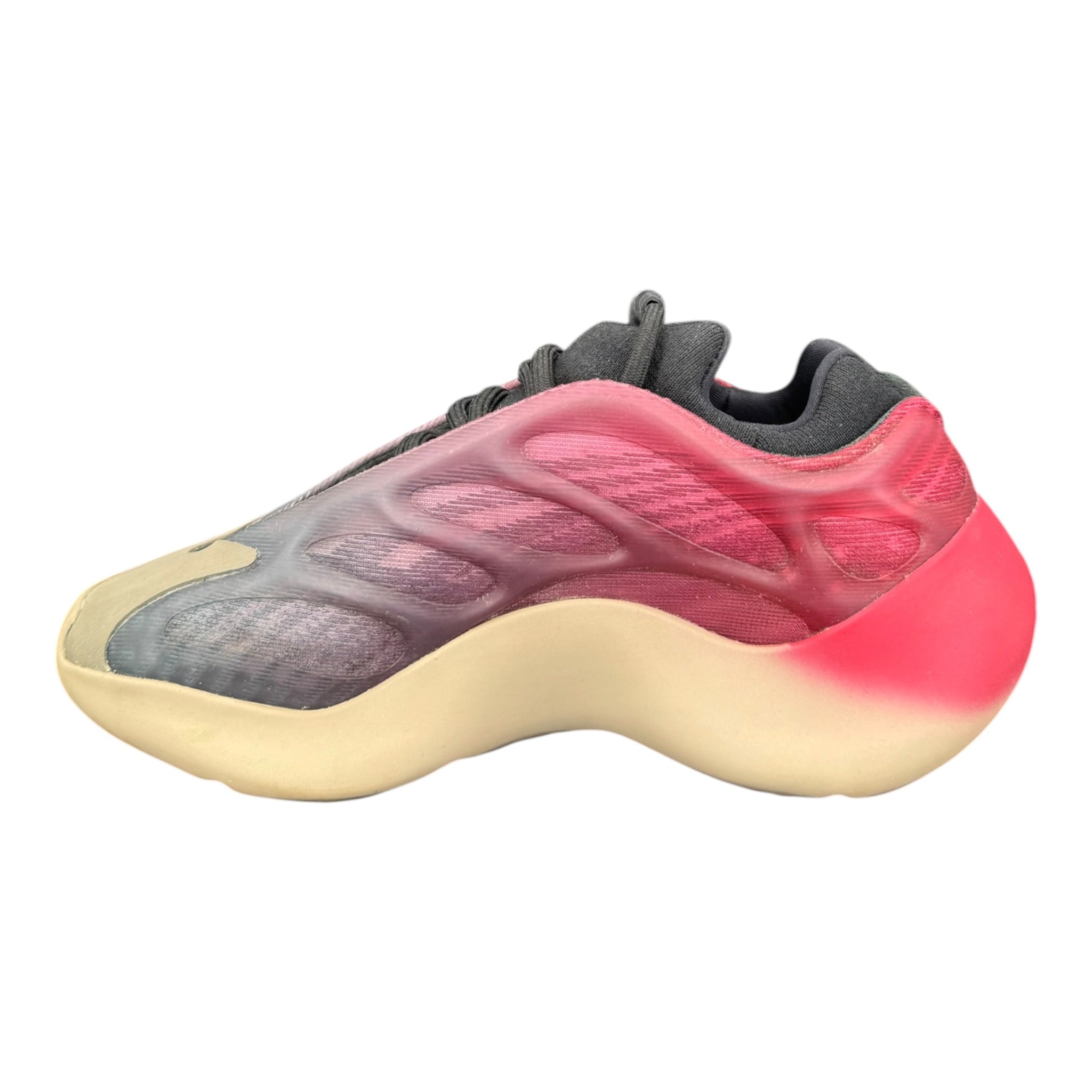Yeezy 700 V3 (37.5EU)