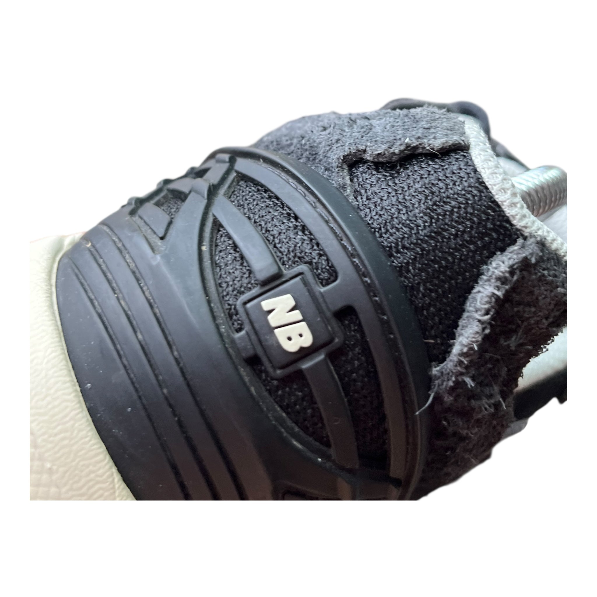 New Balance 1906D Protection Pack Schwarz (44EU)