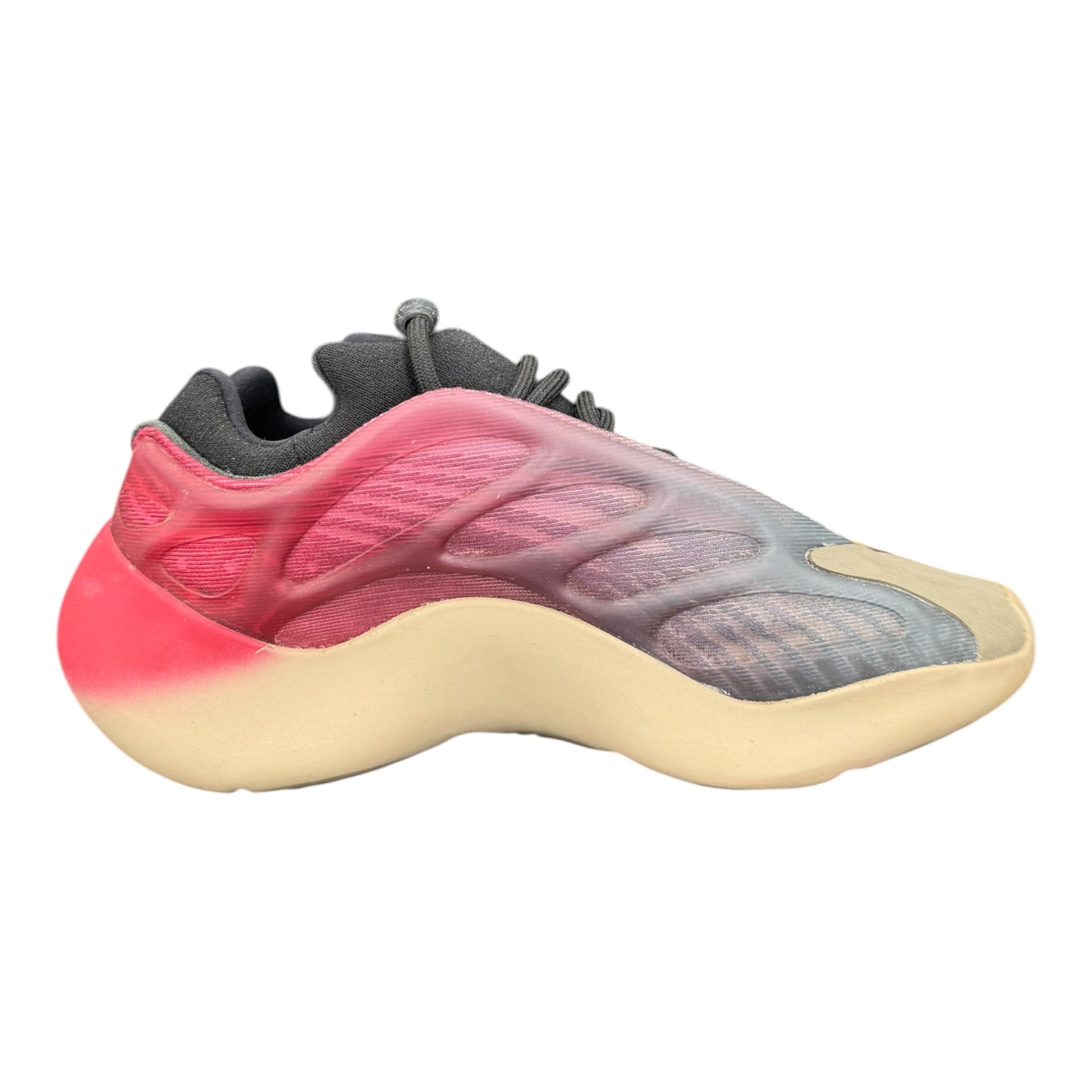 Yeezy 700 V3 (37.5EU)
