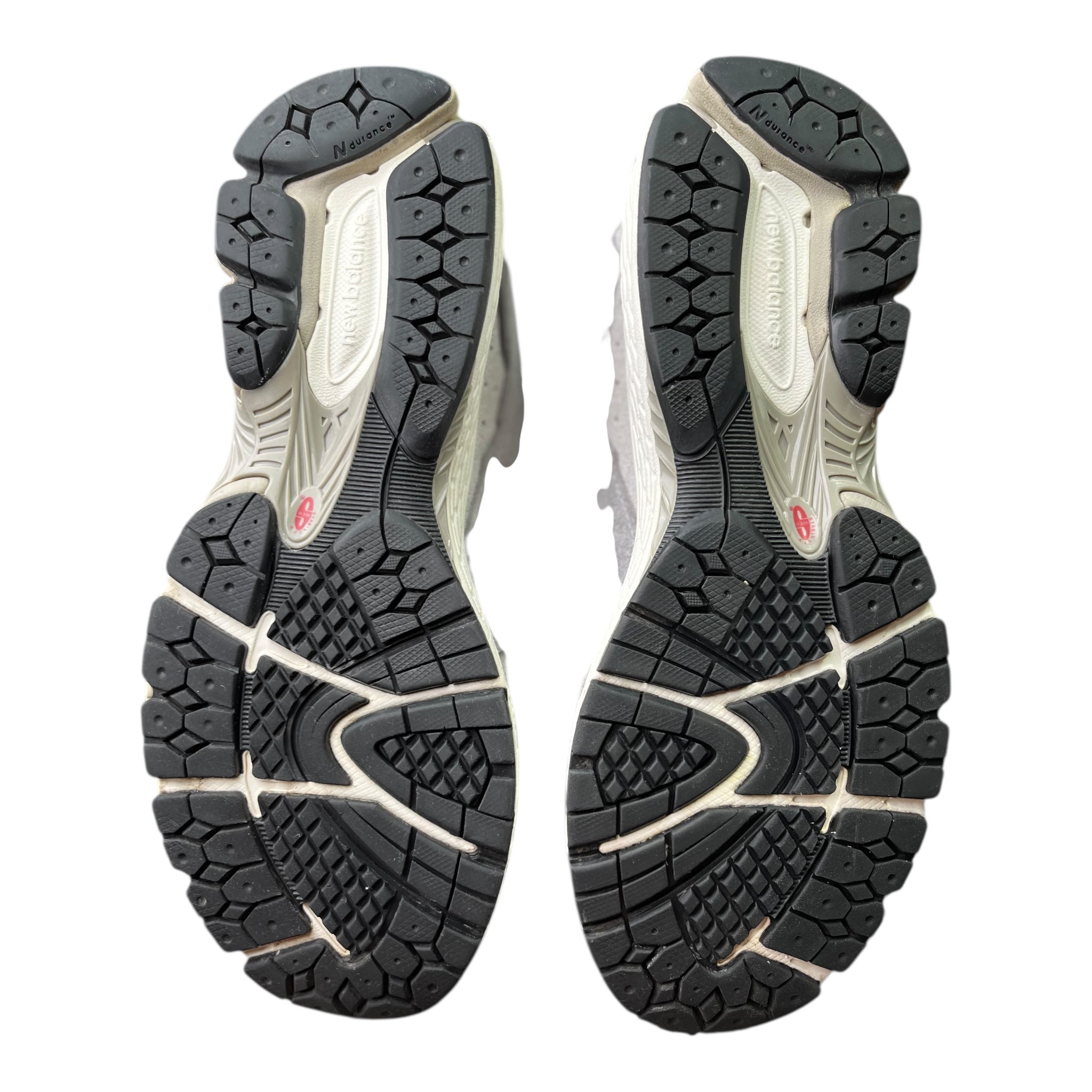 New Balance 2002R Protection Pack Grey (42EU)