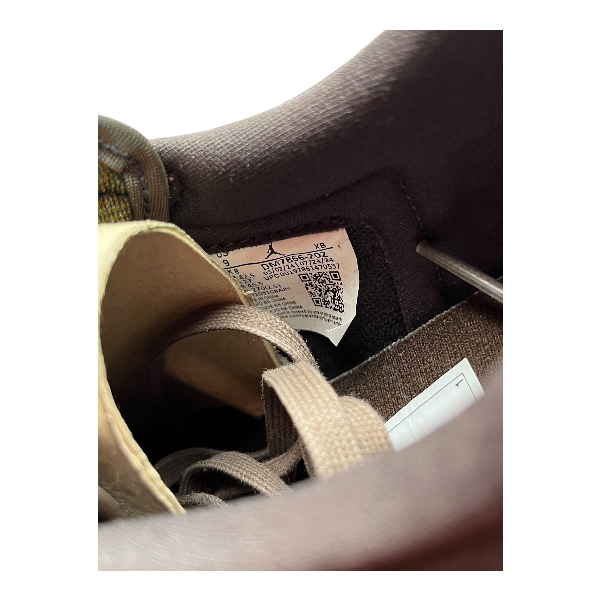 Jordan 1 Low SP Travis Scott Velvet Brown (42.5EU)
