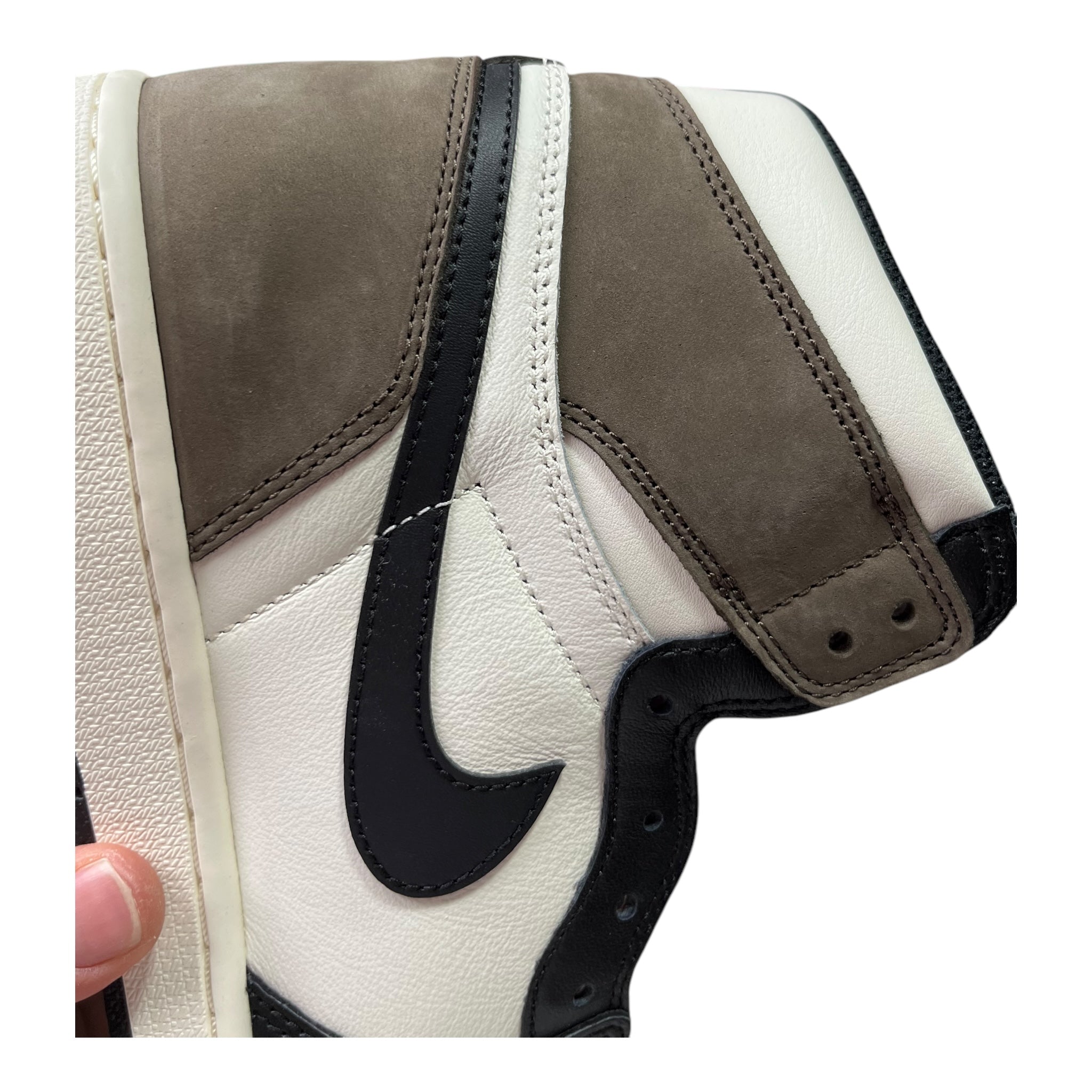 Jordan 1 Retro High Dark Mocha (44EU)