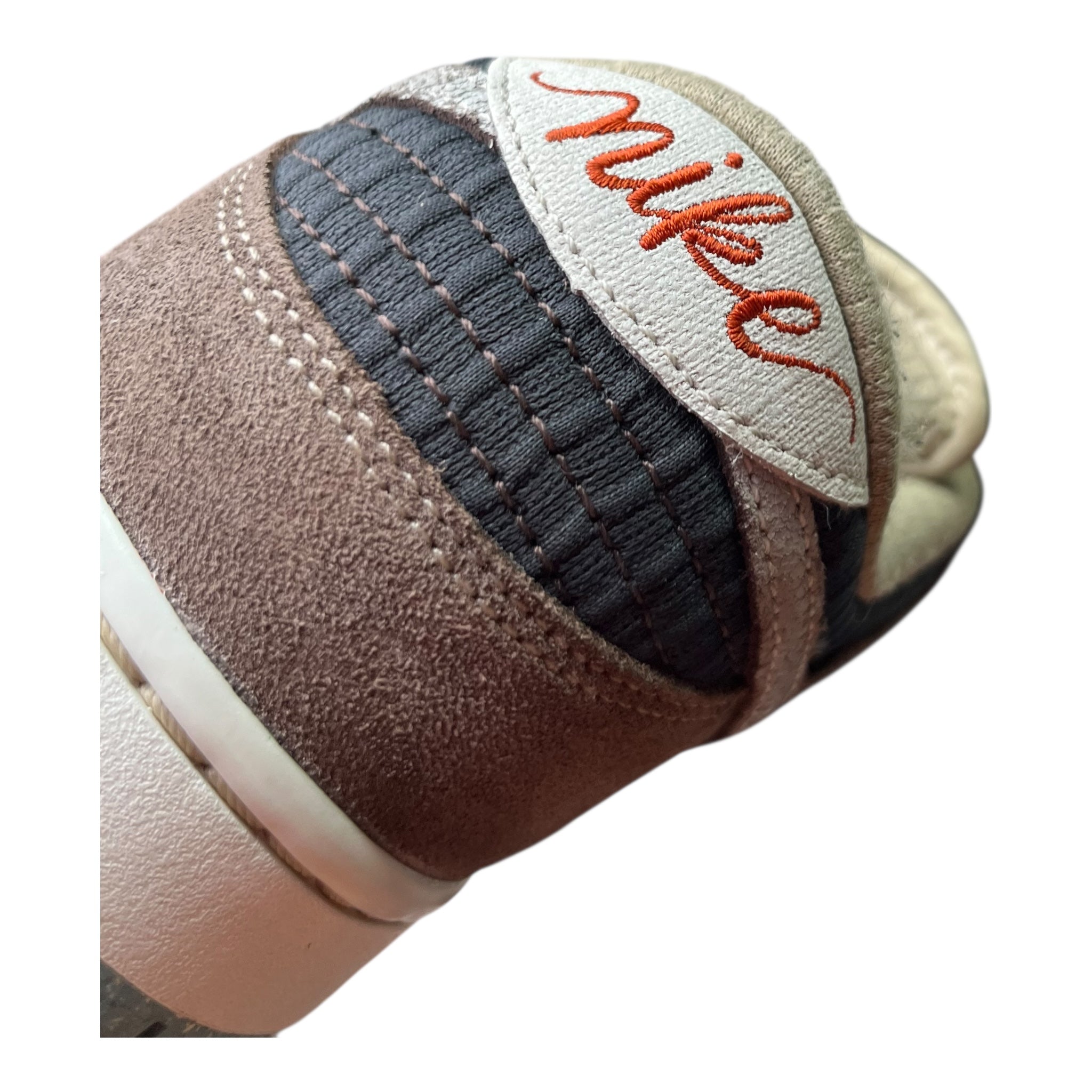 Nike Dunk Low SB Große Geldersparnis (44EU)