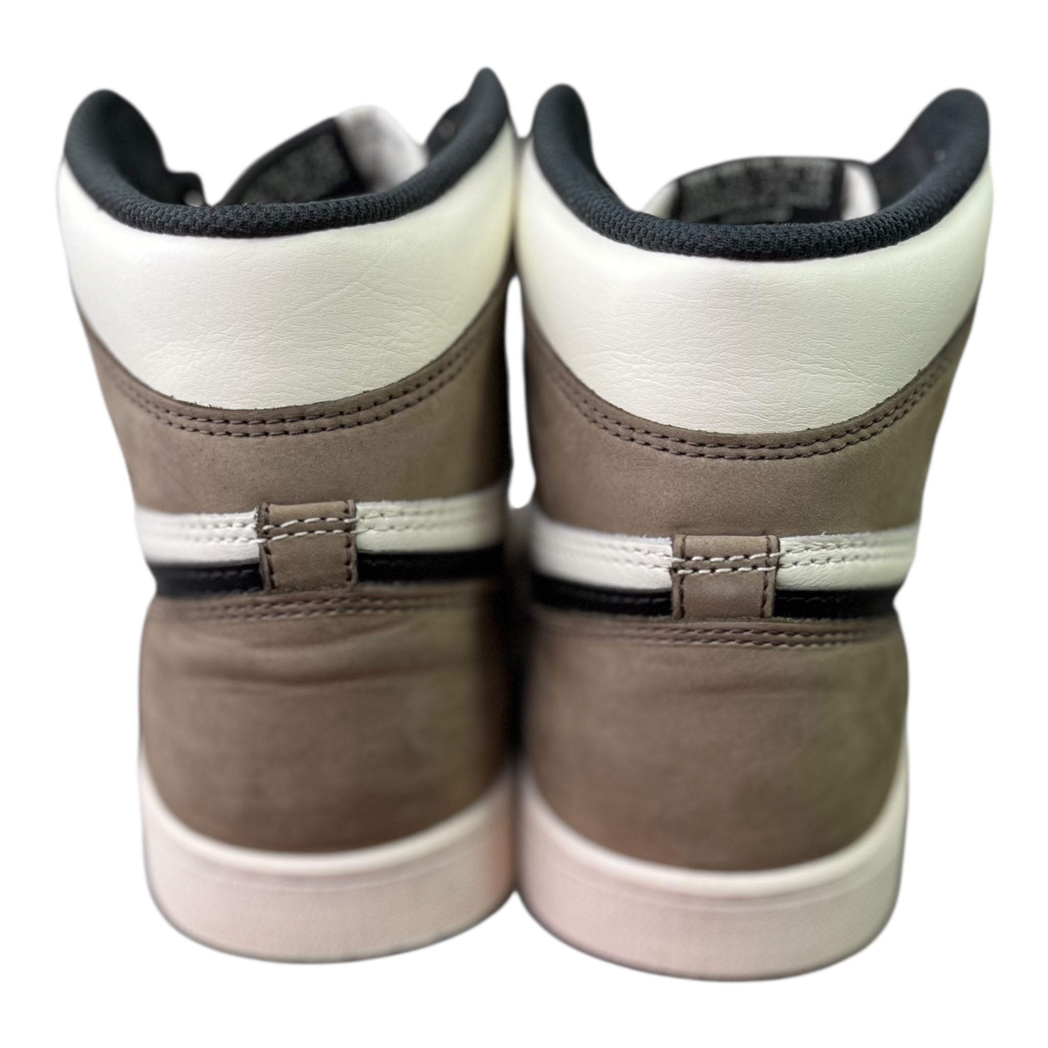 Jordan 1 Retro High Mocha (43EU)