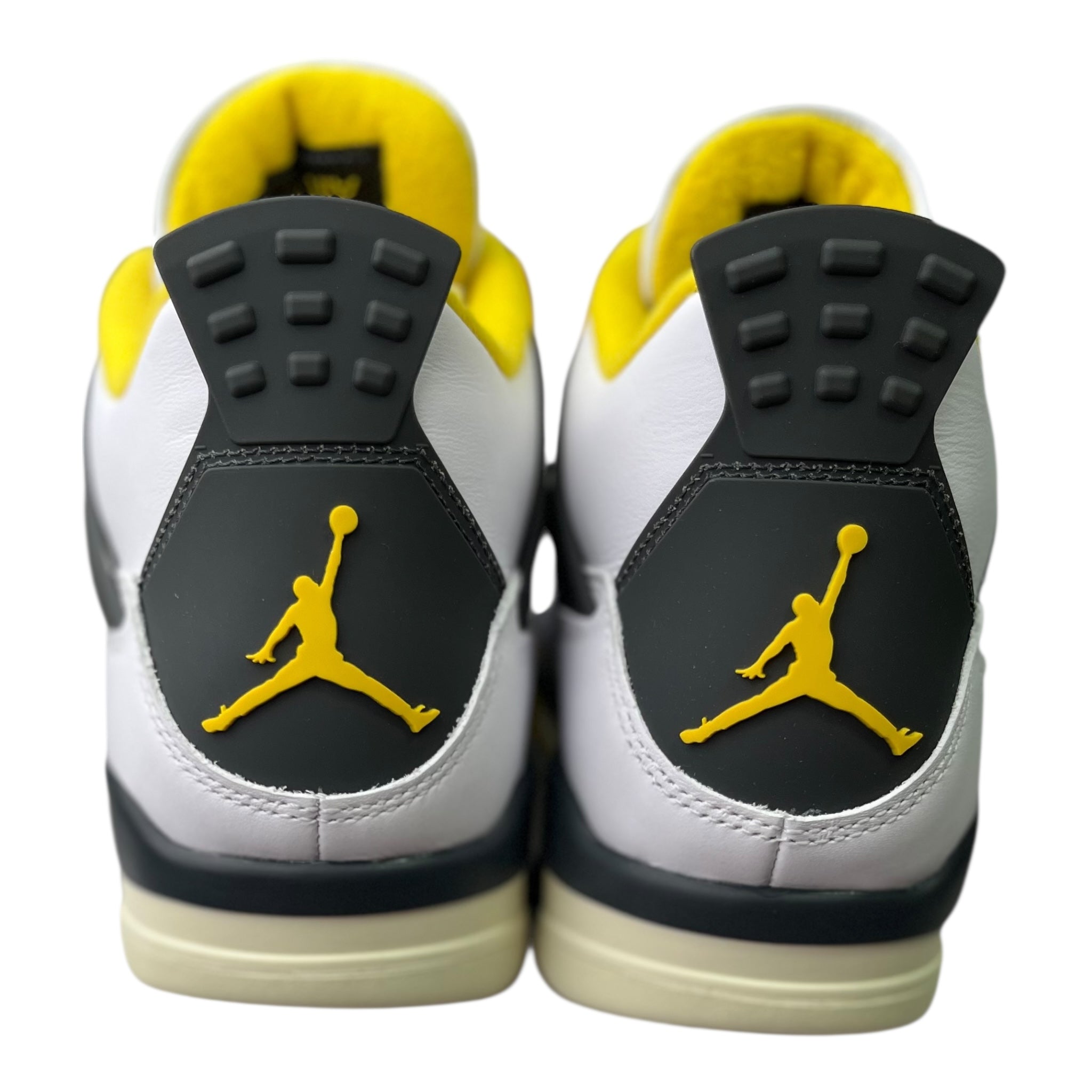 Jordan 4 Retro Vivid Sulfur (42.5EU)