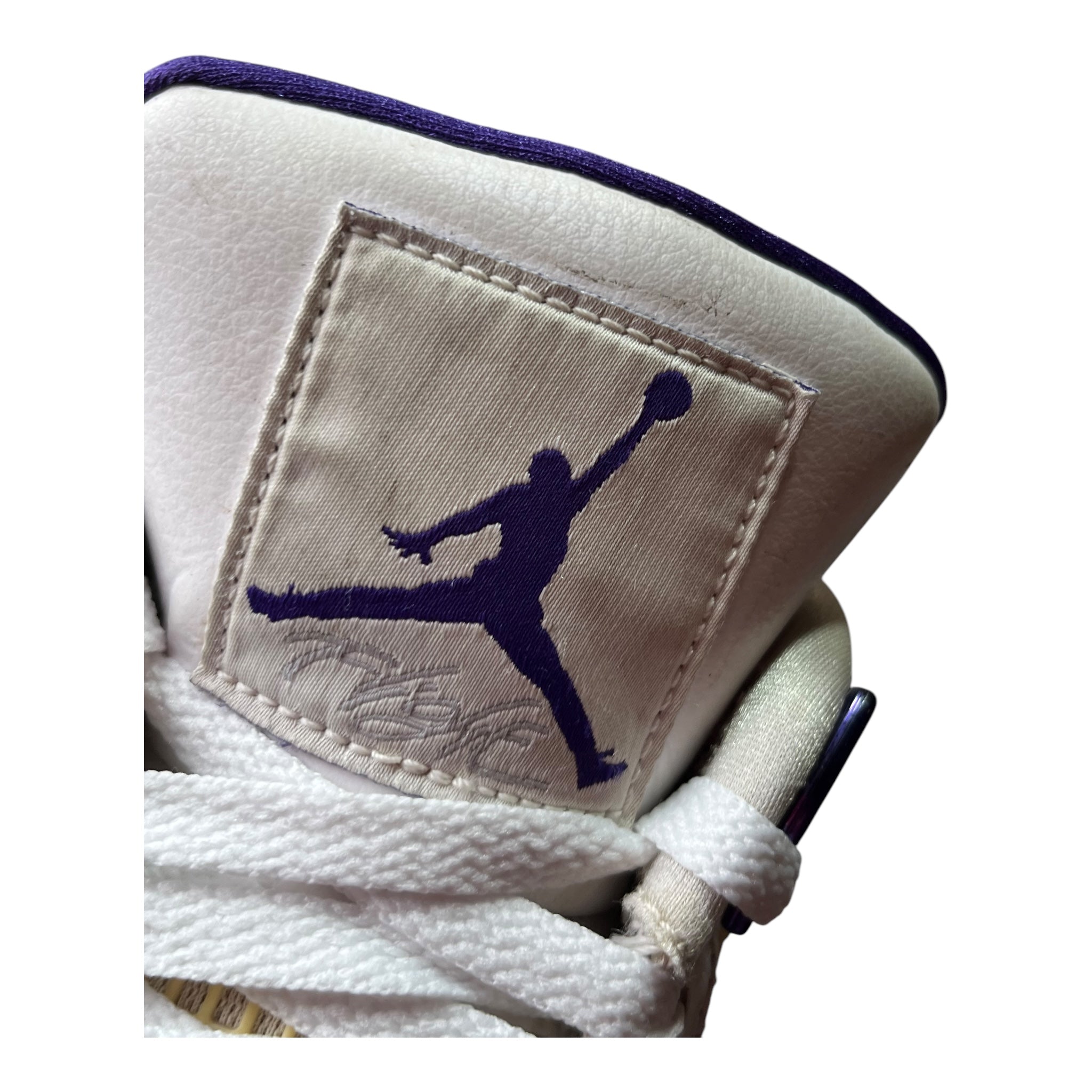 Jordan 4 Retro Metallic Purple (43EU)