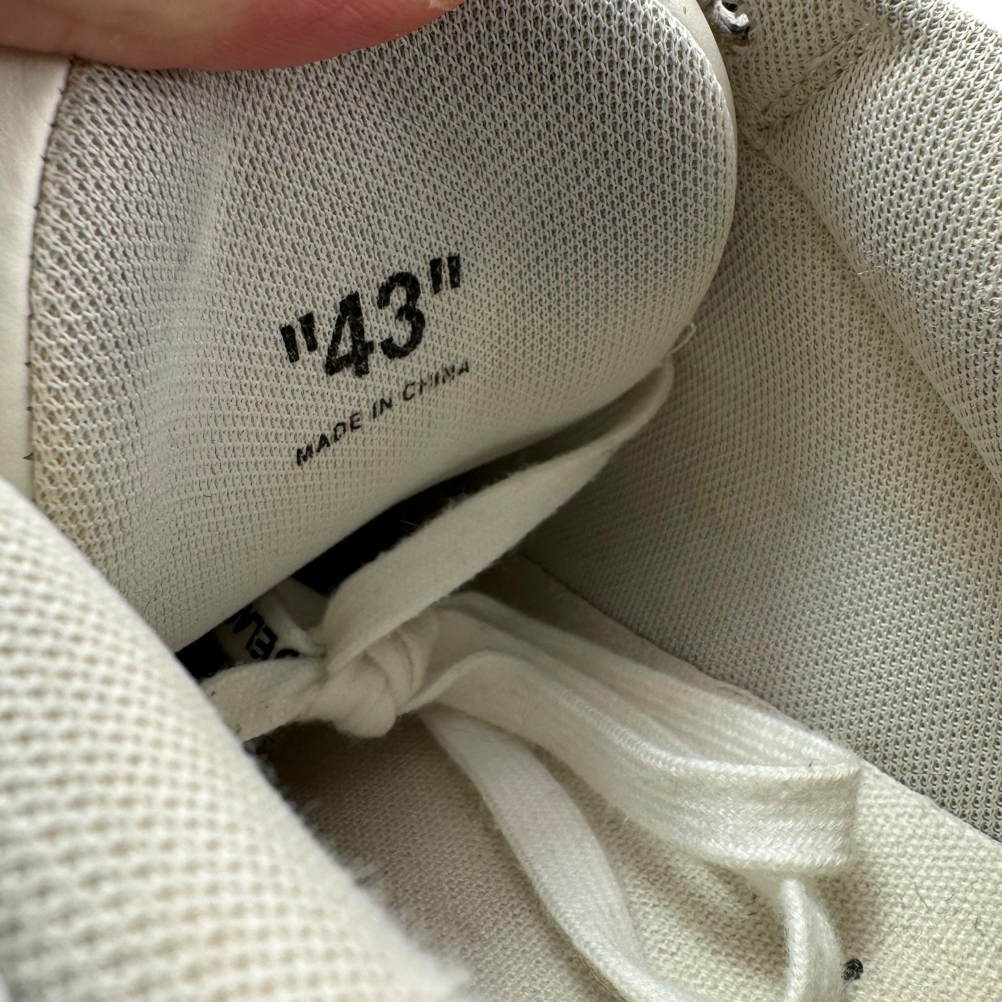 Off-White Out Off Office (43EU)