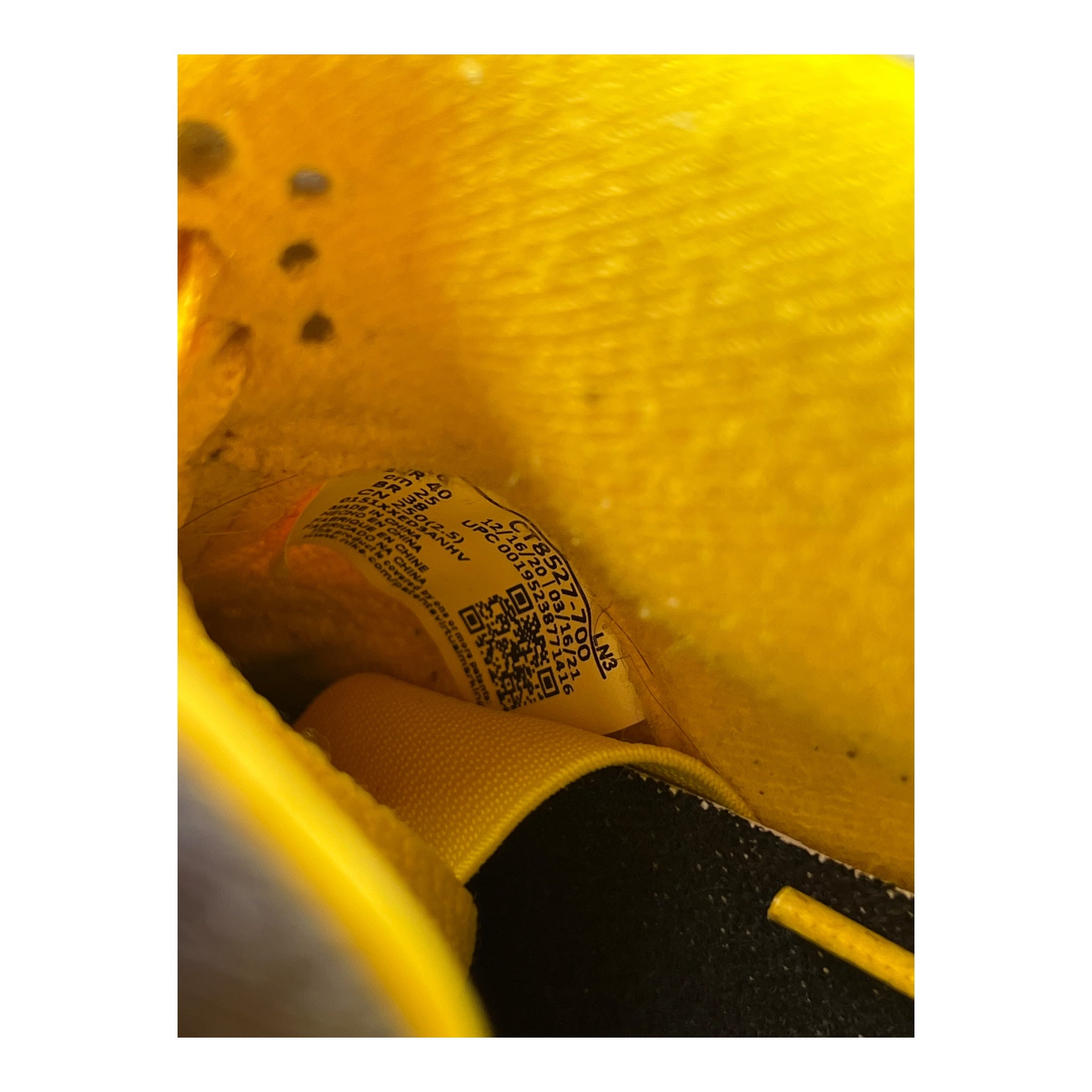 Jordan 4 Retro Lightning (40EU)