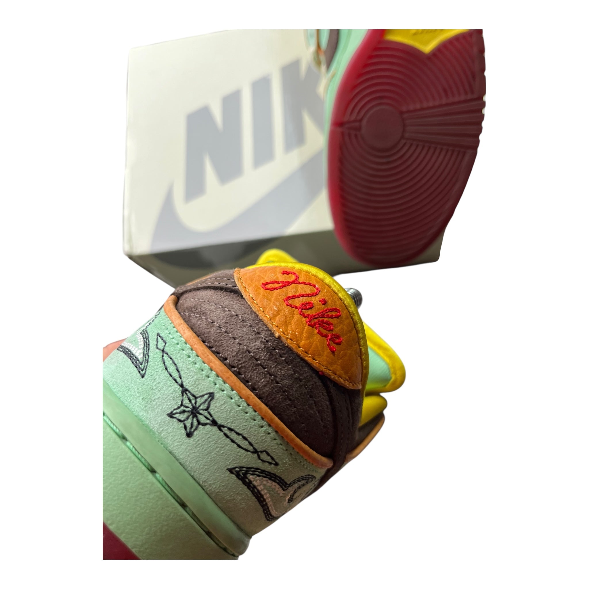 Nike Dunk Low SB Rodeo Tourmaline (42EU)