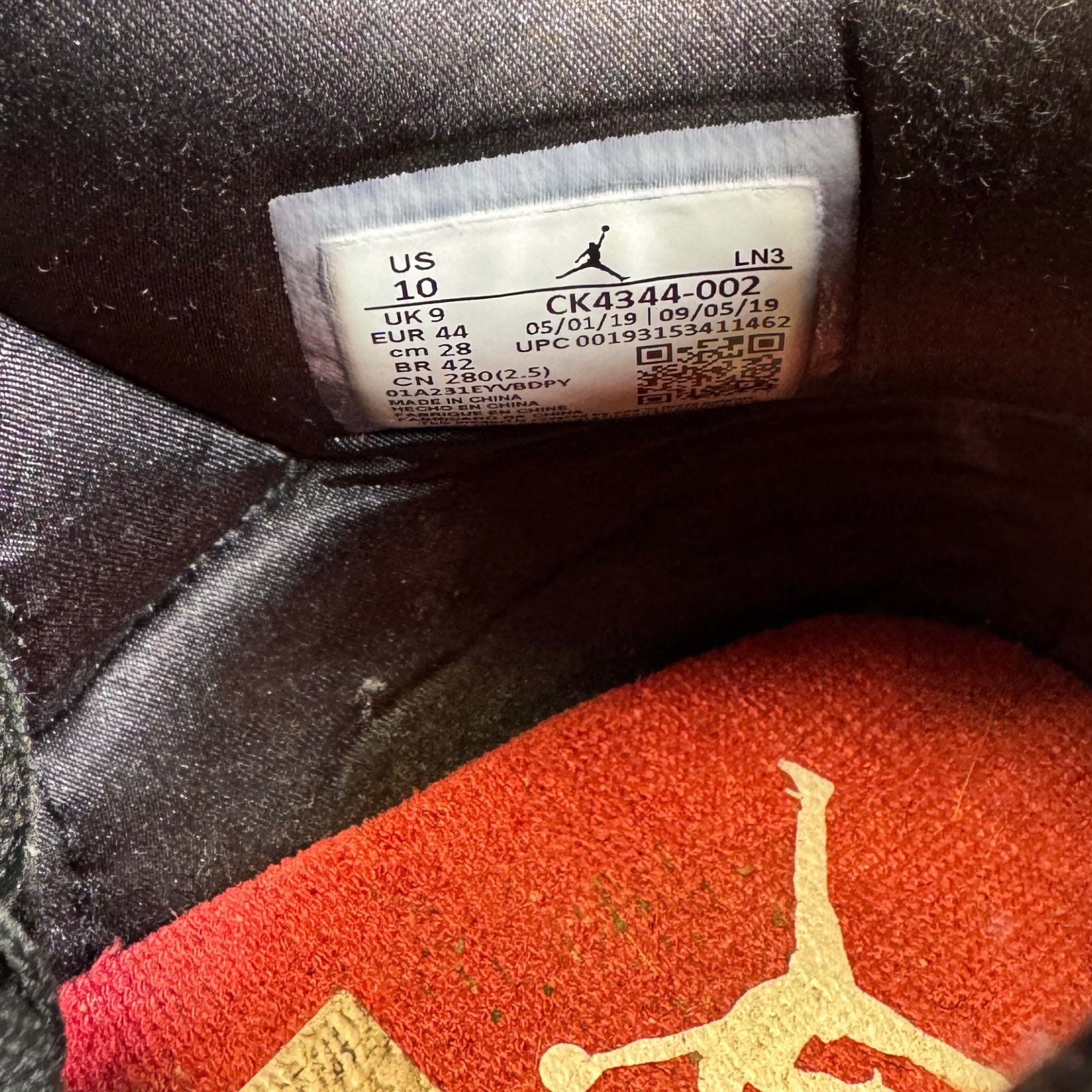 Jordan 3 Animal (44EU)