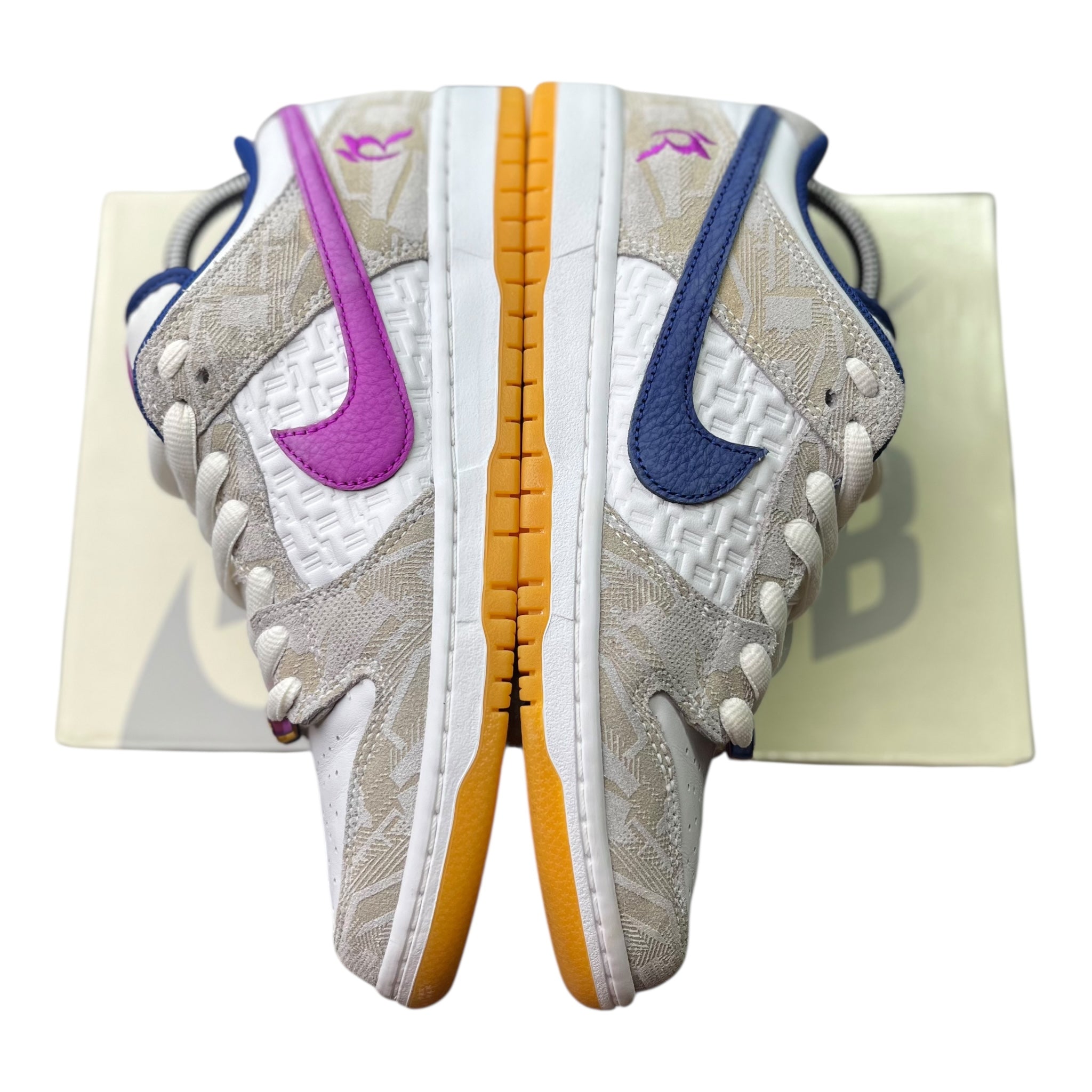 Nike Dunk Low SB Rayssa Leal (42EU)