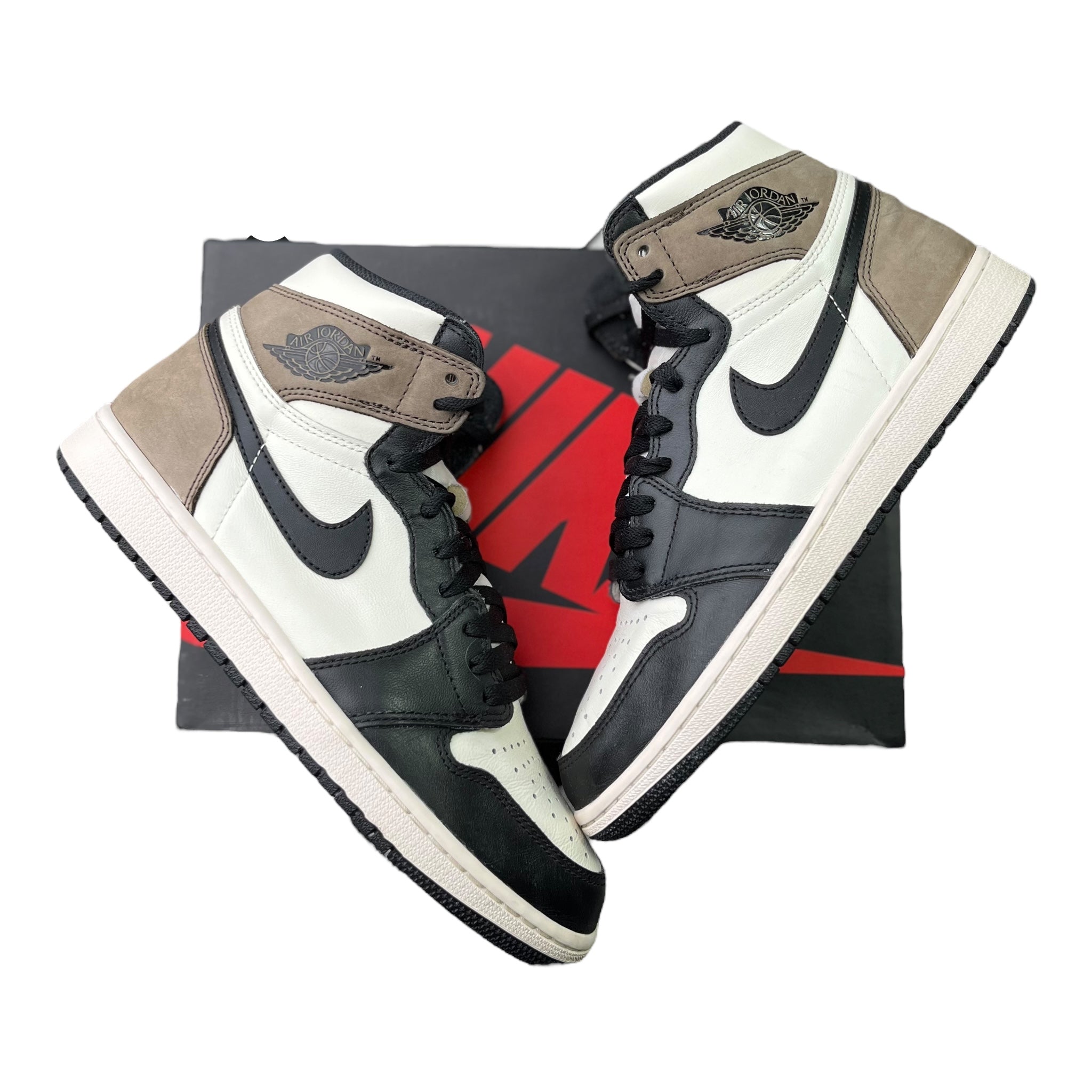 Jordan 1 Retro High Mocha (43EU)