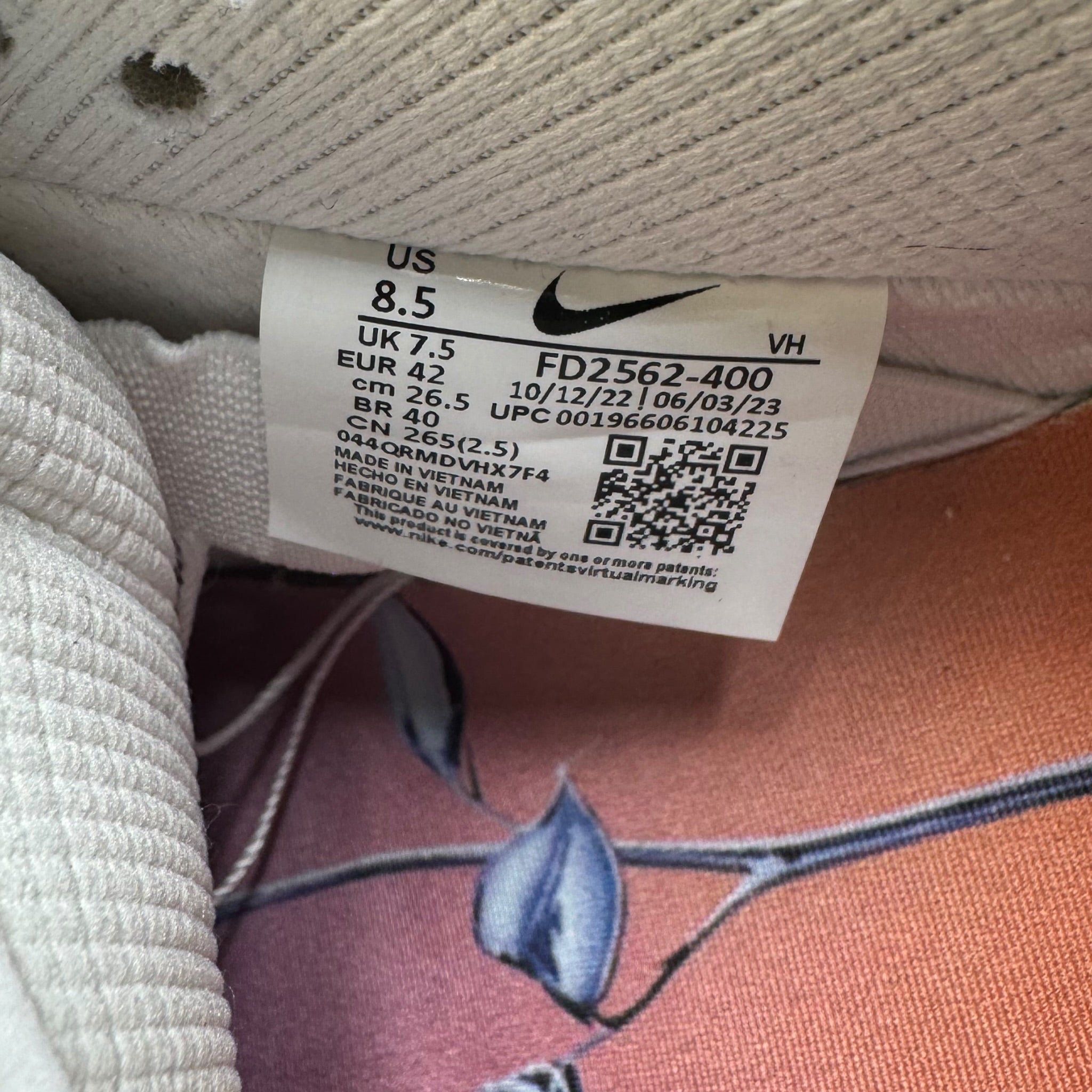 Dunk SB Low April (42EU)