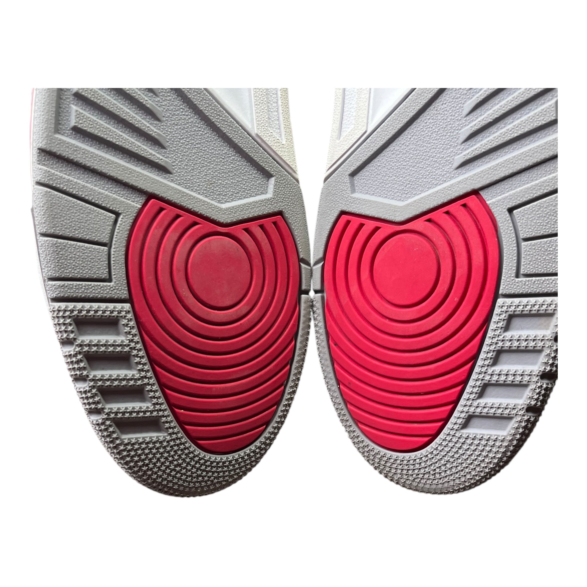 Jordan 3 Retro Cardinal Red (45.5EU)