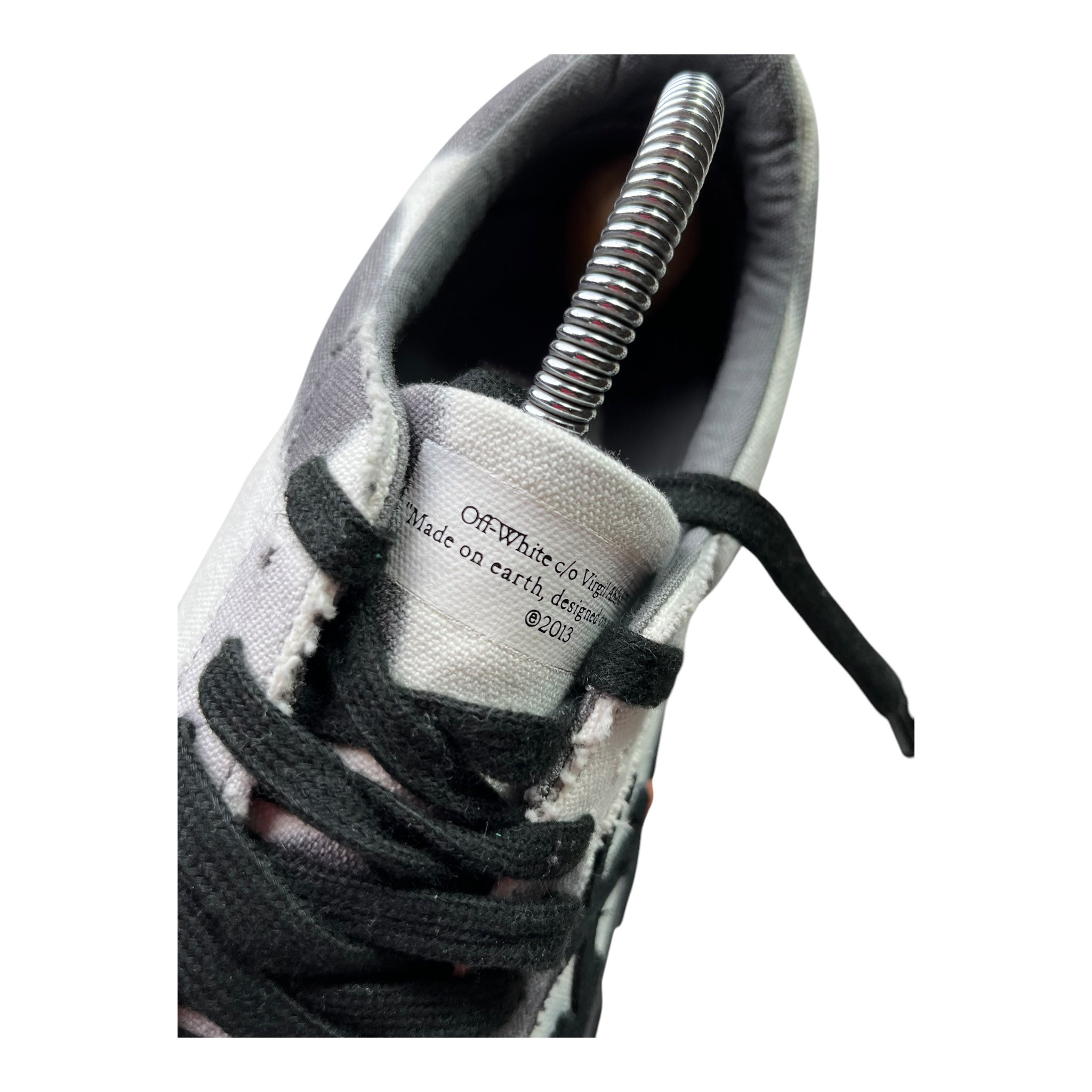 Off-White Vulcanized (43EU)