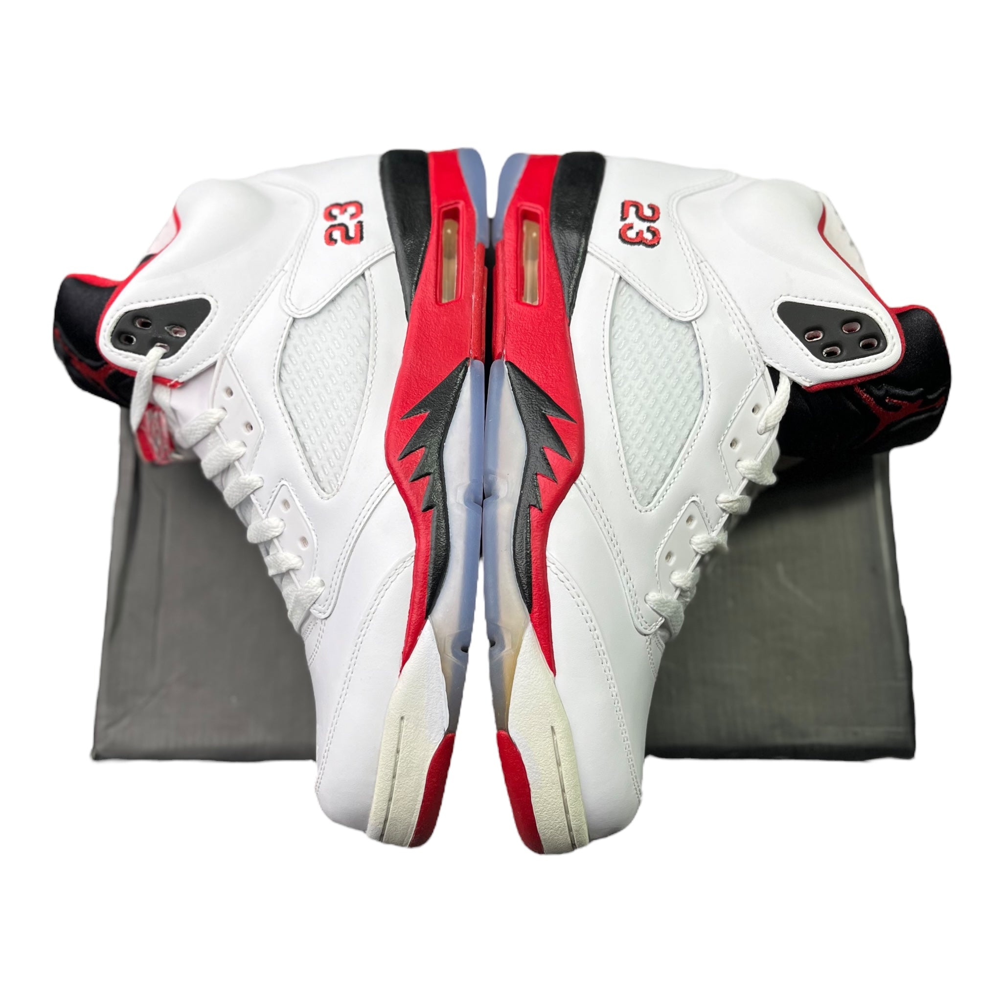 Jordan 5 Retro Fire Red Black Tongue (42.5EU)