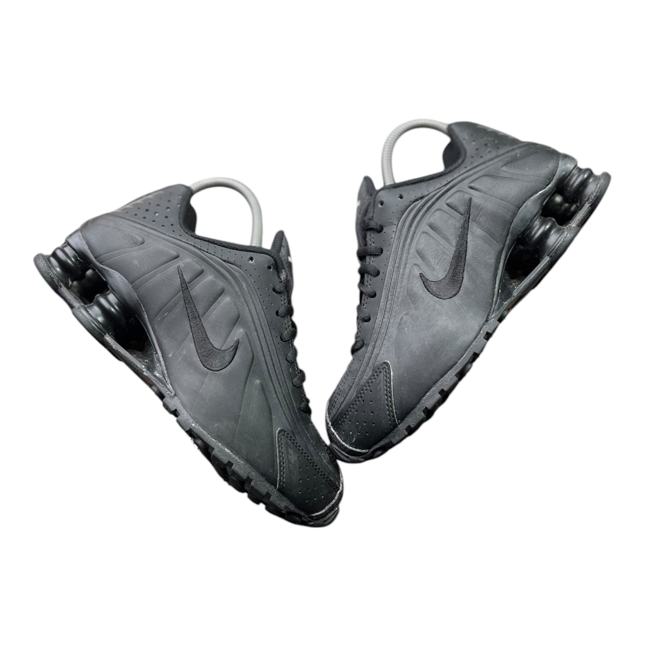 Nike Shox R4 Triple Black
(35.5EU)