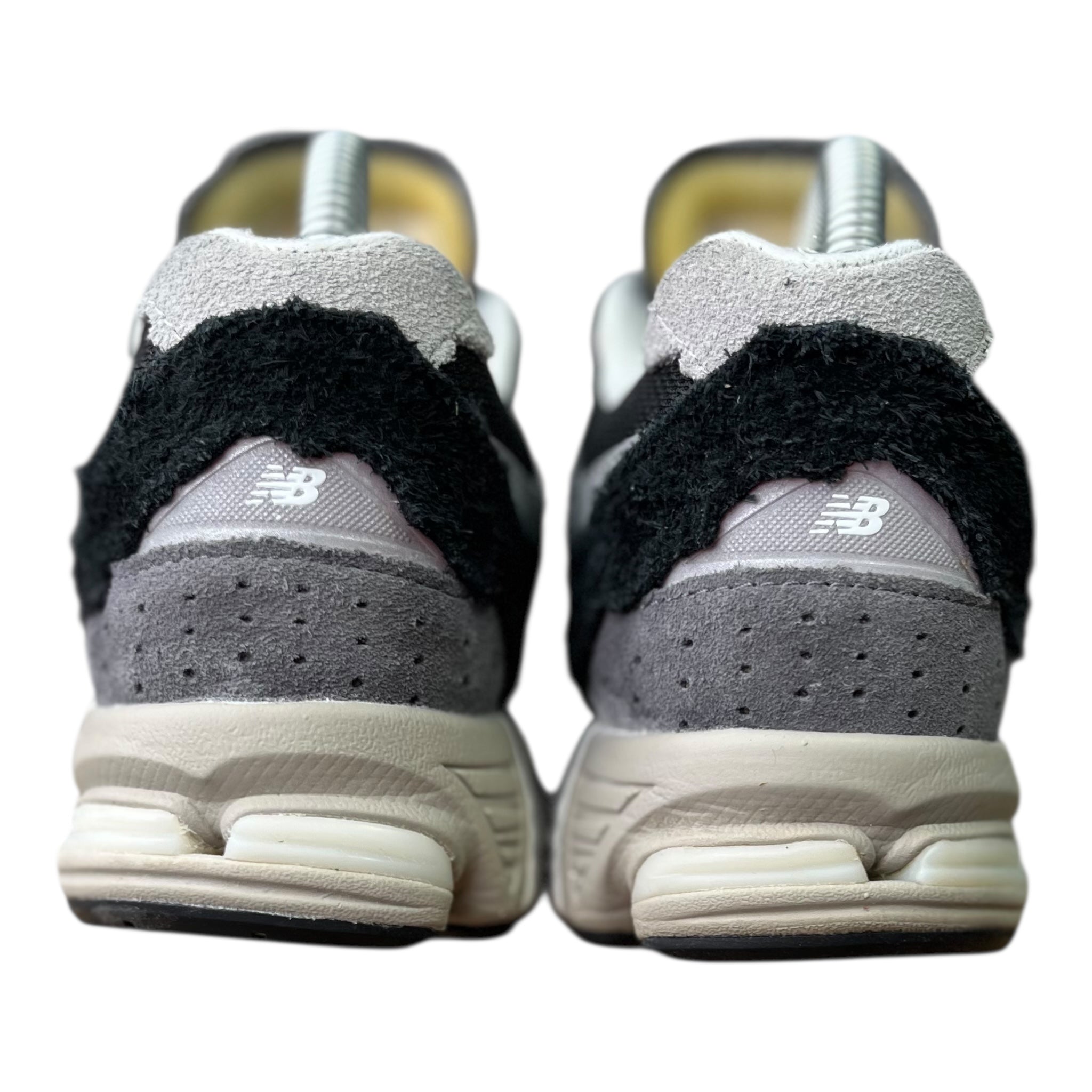 New Balance 2002R Protection Pack Black Grey (37EU)