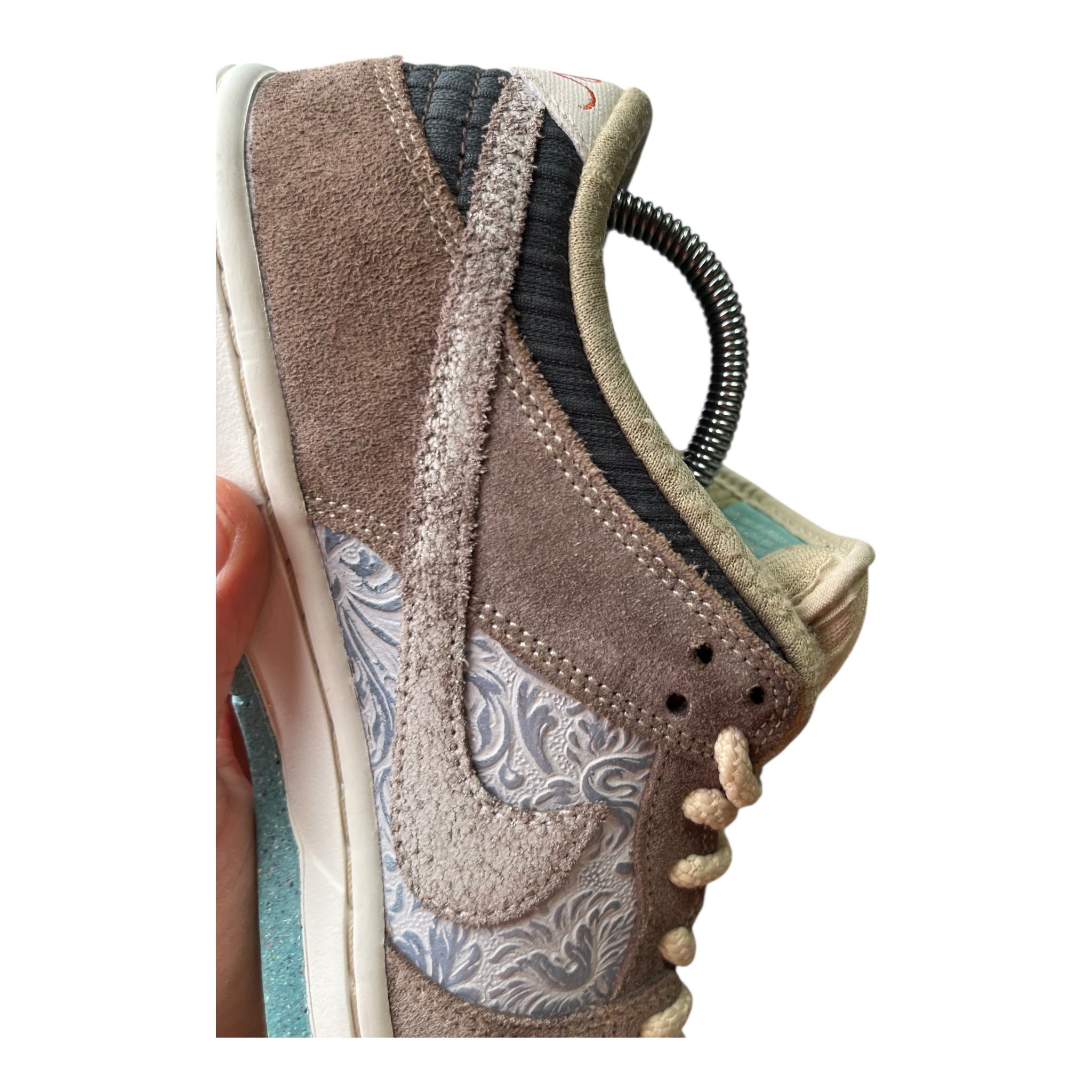 Nike Dunk Low SB Big Money Savings (43EU)