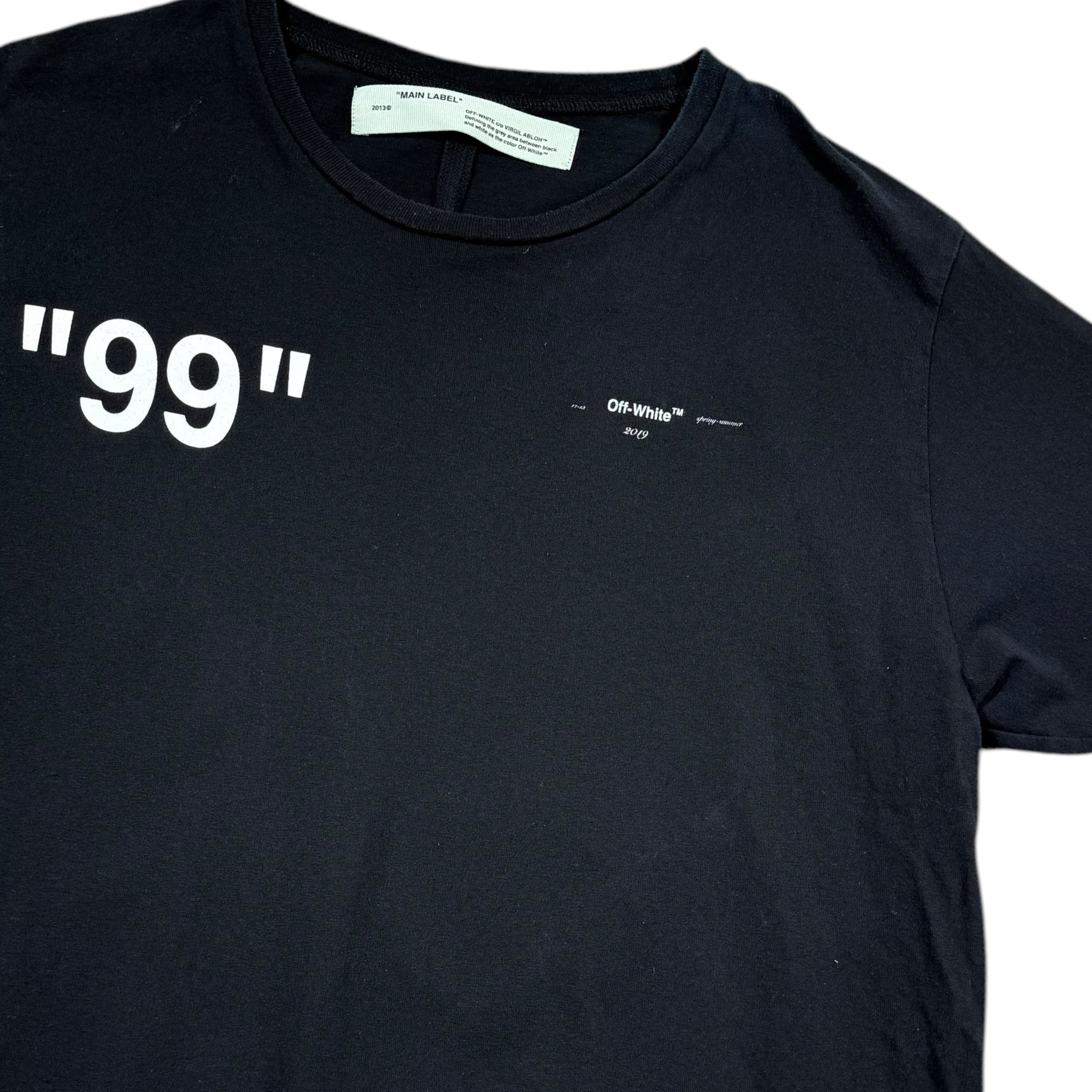 Off-White T-shirt (L)