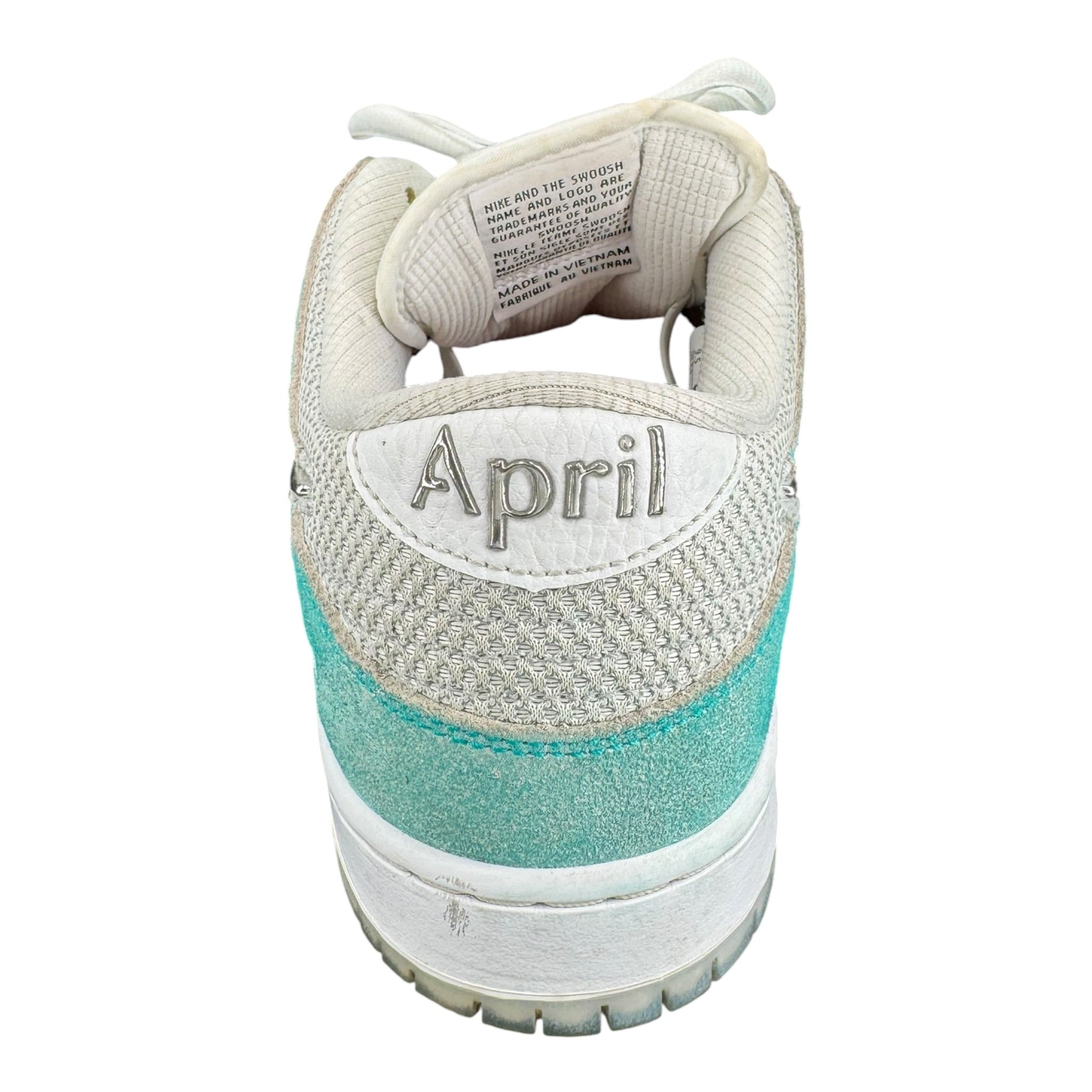 Dunk SB Low April (43EU)