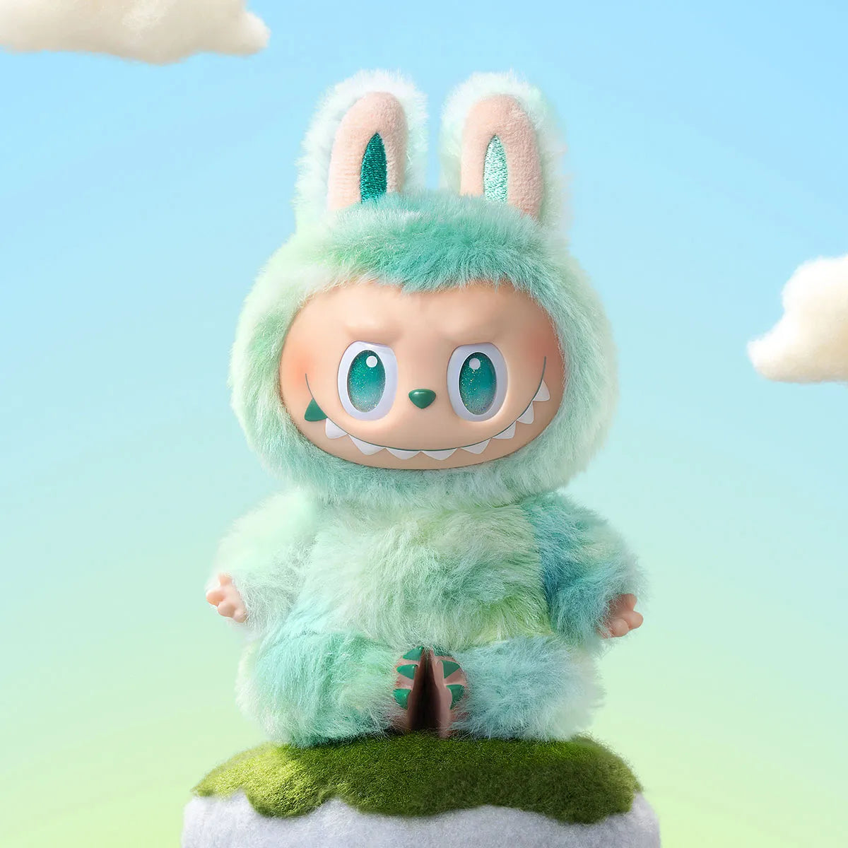 Display Labubu Big into Energy