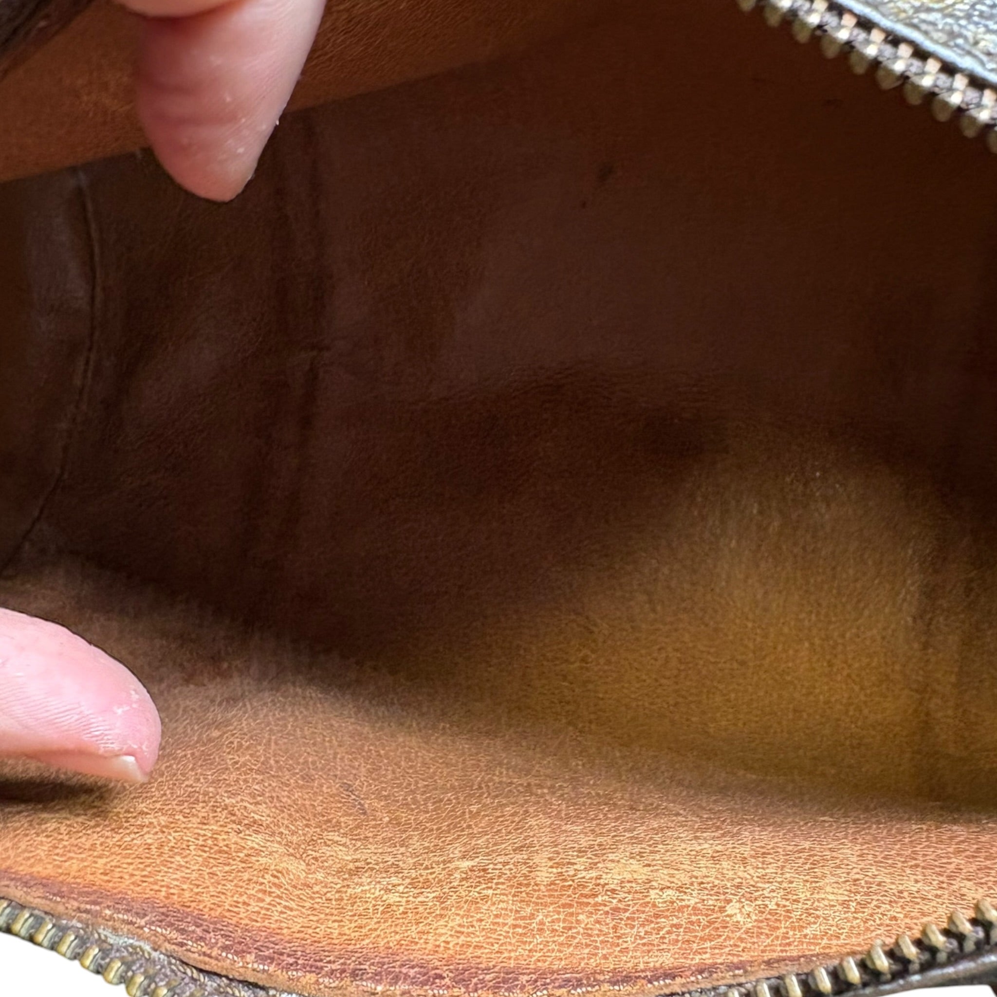 Louis Vuitton Papillon 26