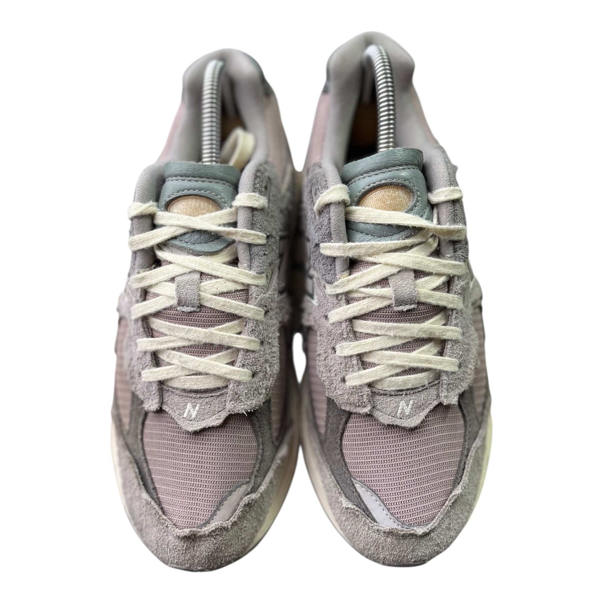 New Balance 2002R Protection Pack Neujahr Dusty Lilac (42EU)
